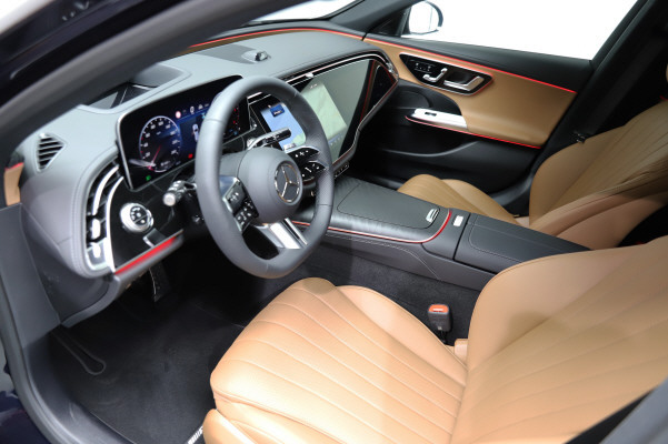 MERCEDES-BENZ E 220 d T 4M 9G-Tronic-image-7