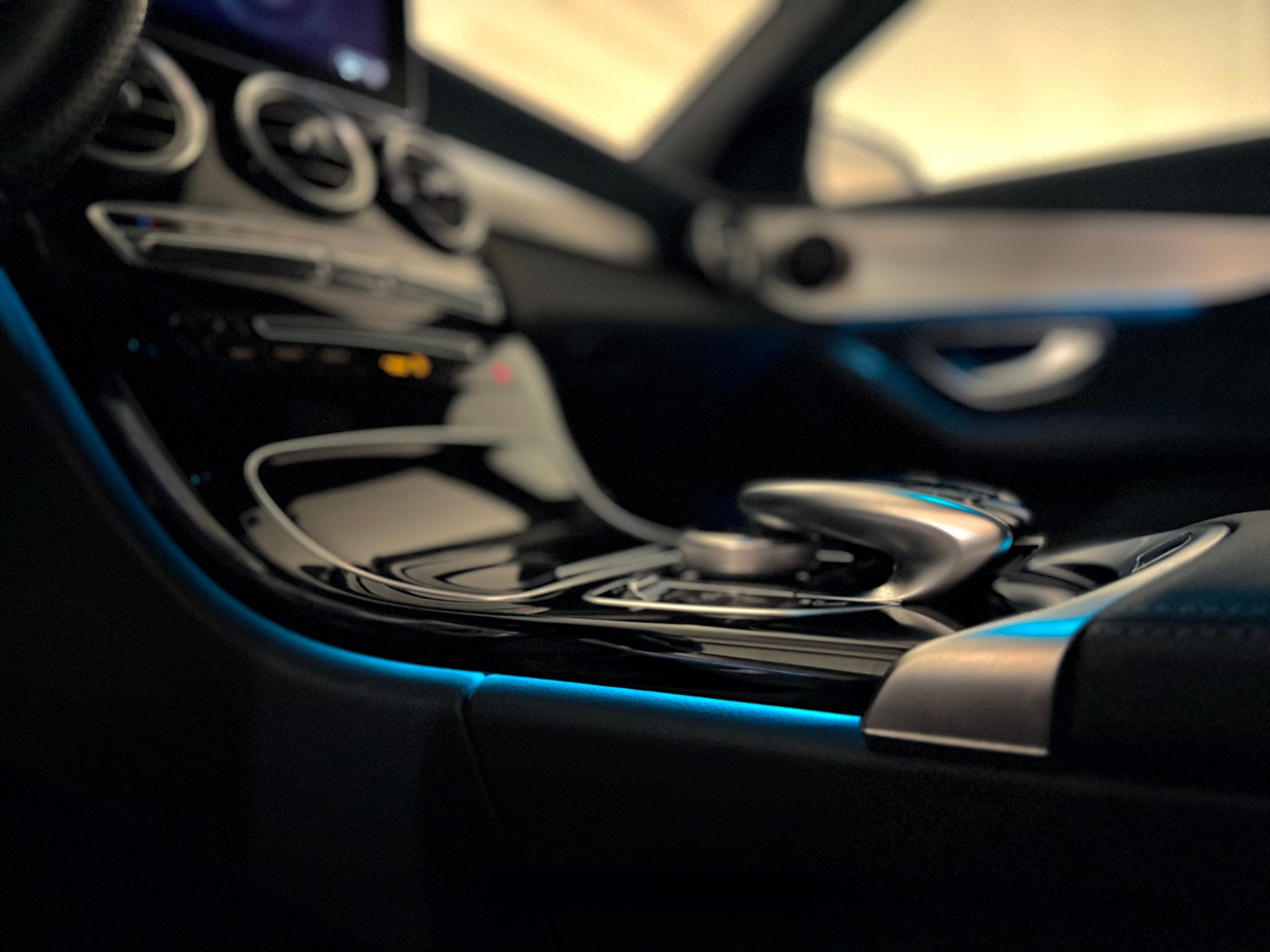 MERCEDES-BENZ C 43 AMG 4Matic 9G-Tronic-image-15