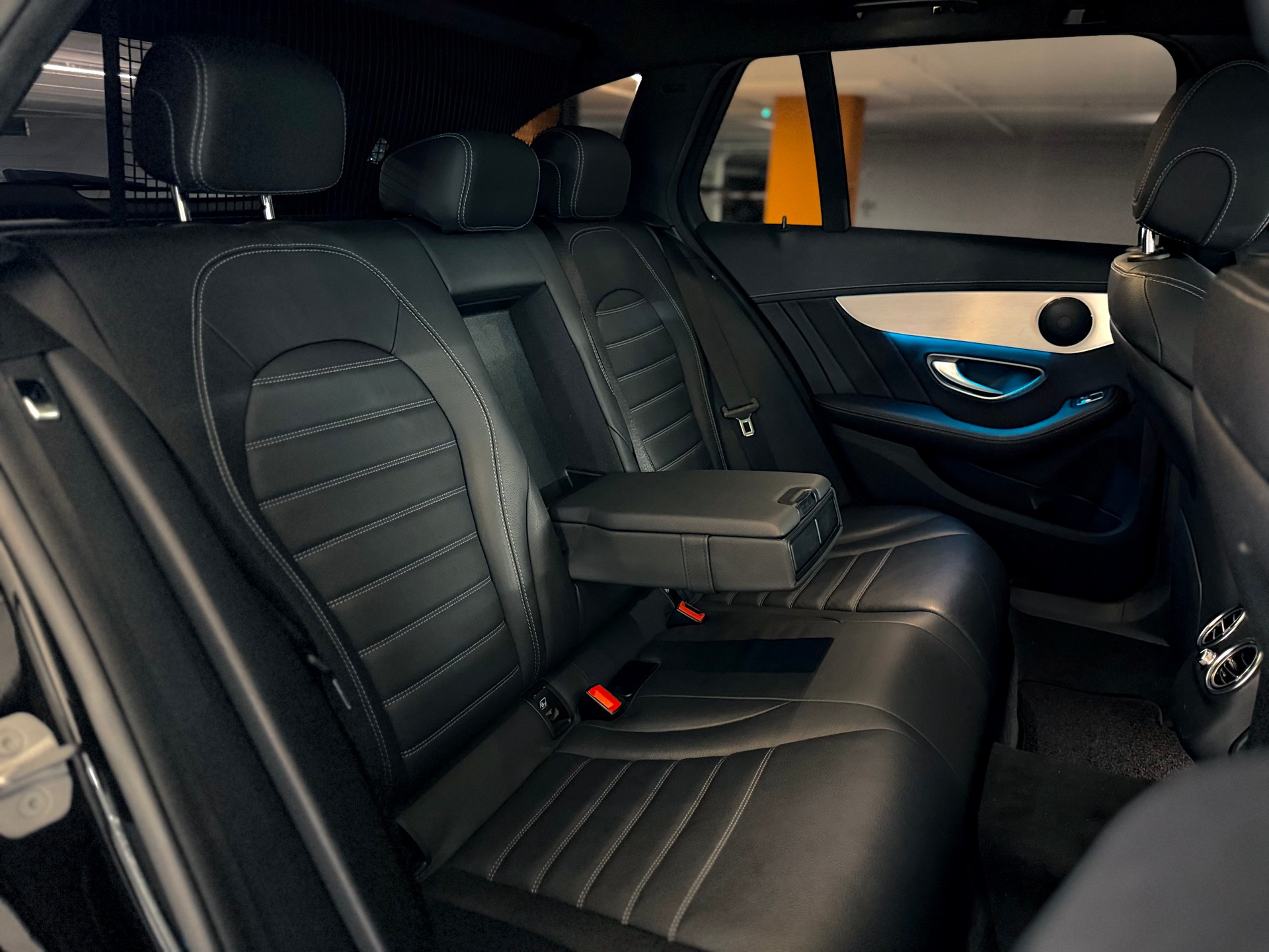 MERCEDES-BENZ C 43 AMG 4Matic 9G-Tronic-image-19