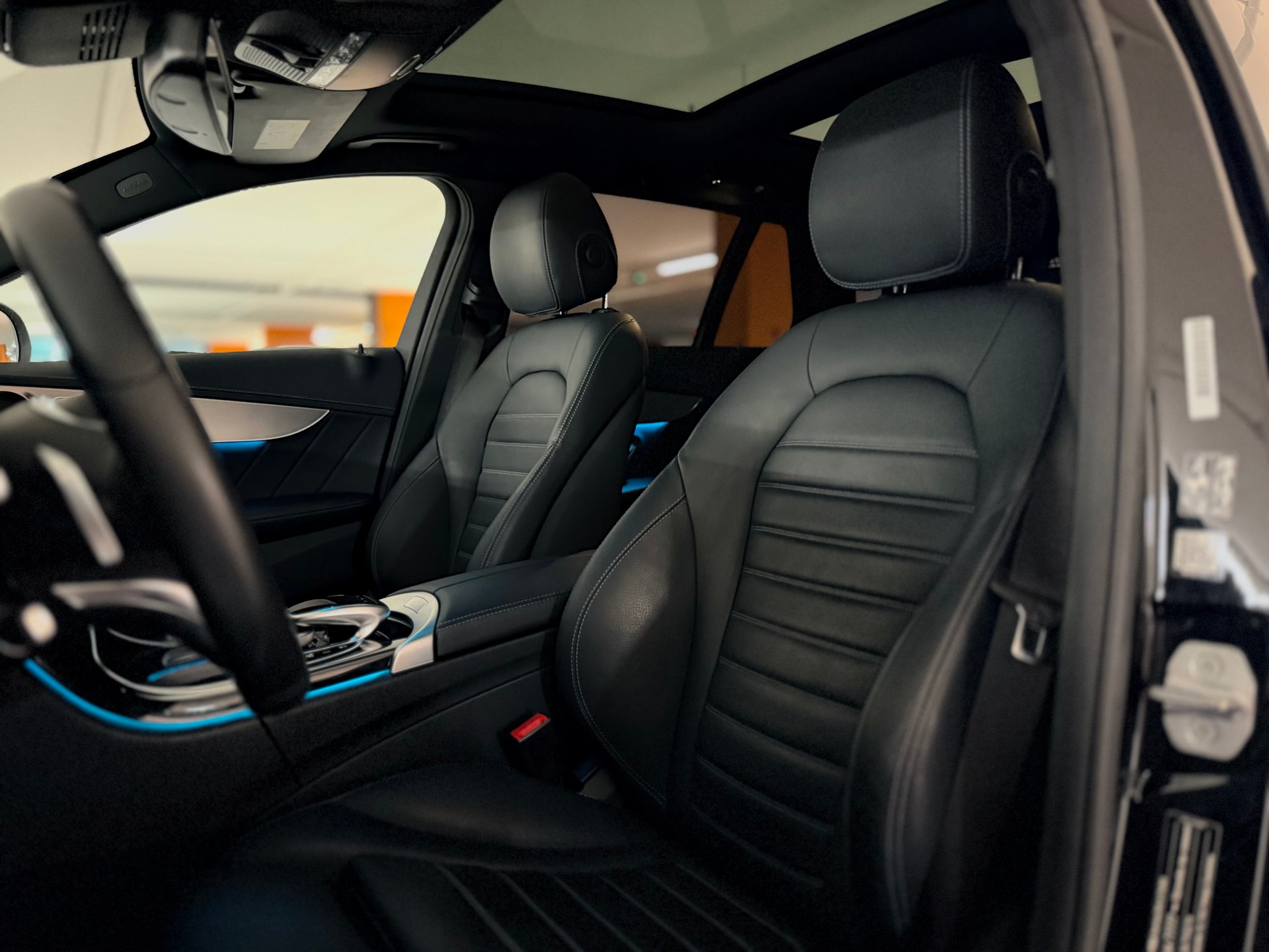 MERCEDES-BENZ C 43 AMG 4Matic 9G-Tronic-image-11
