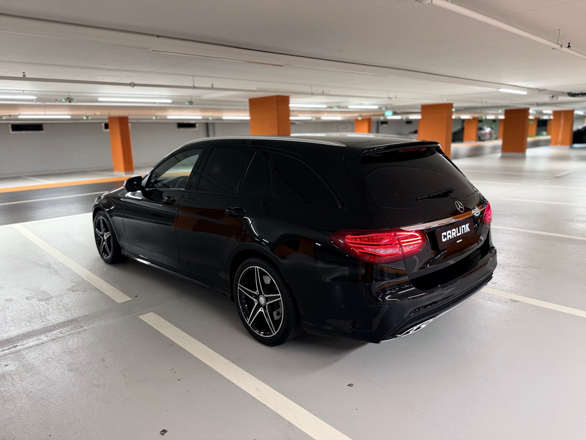 MERCEDES-BENZ C 43 AMG 4Matic 9G-Tronic-image-6