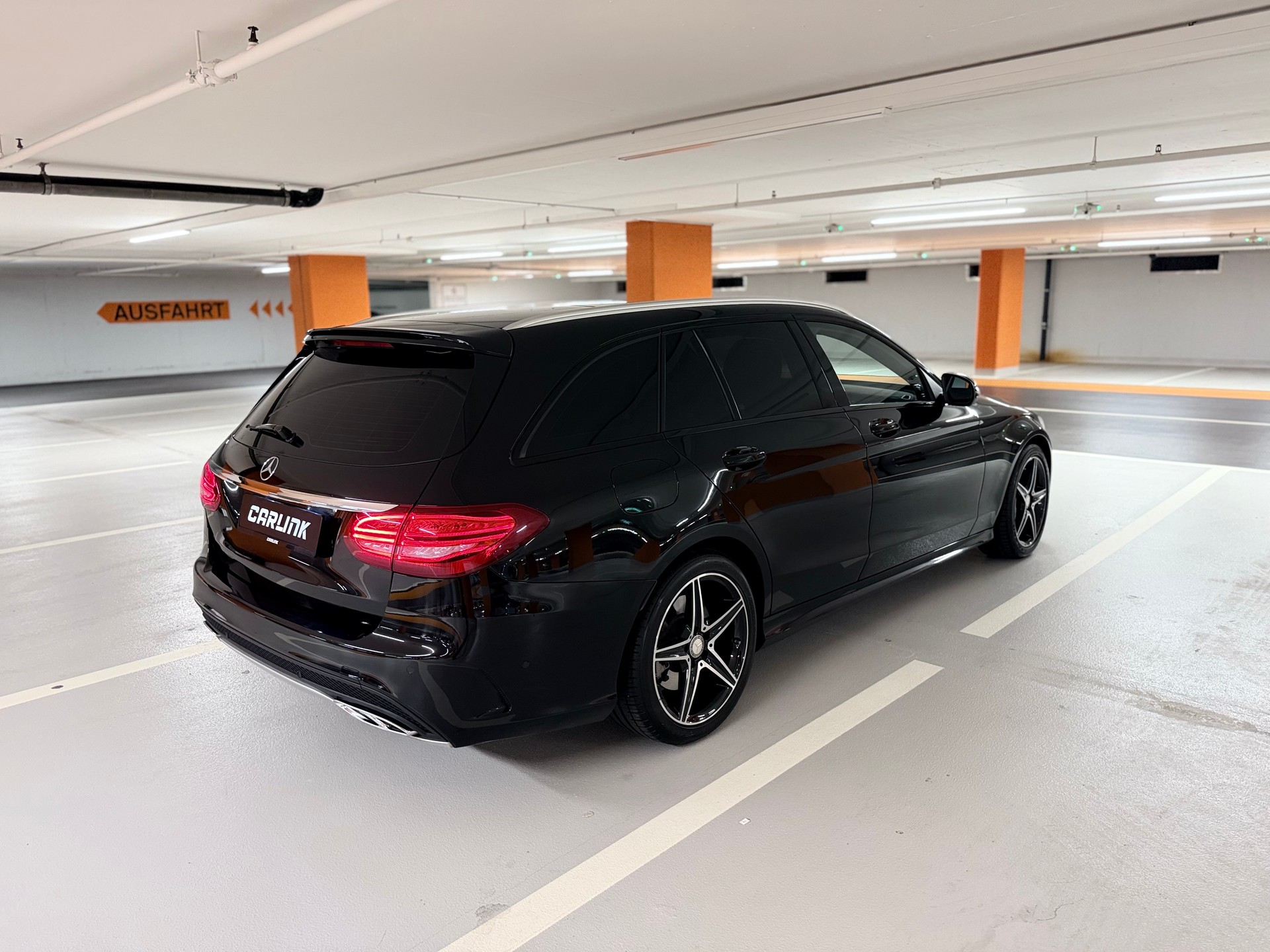 MERCEDES-BENZ C 43 AMG 4Matic 9G-Tronic-image-4
