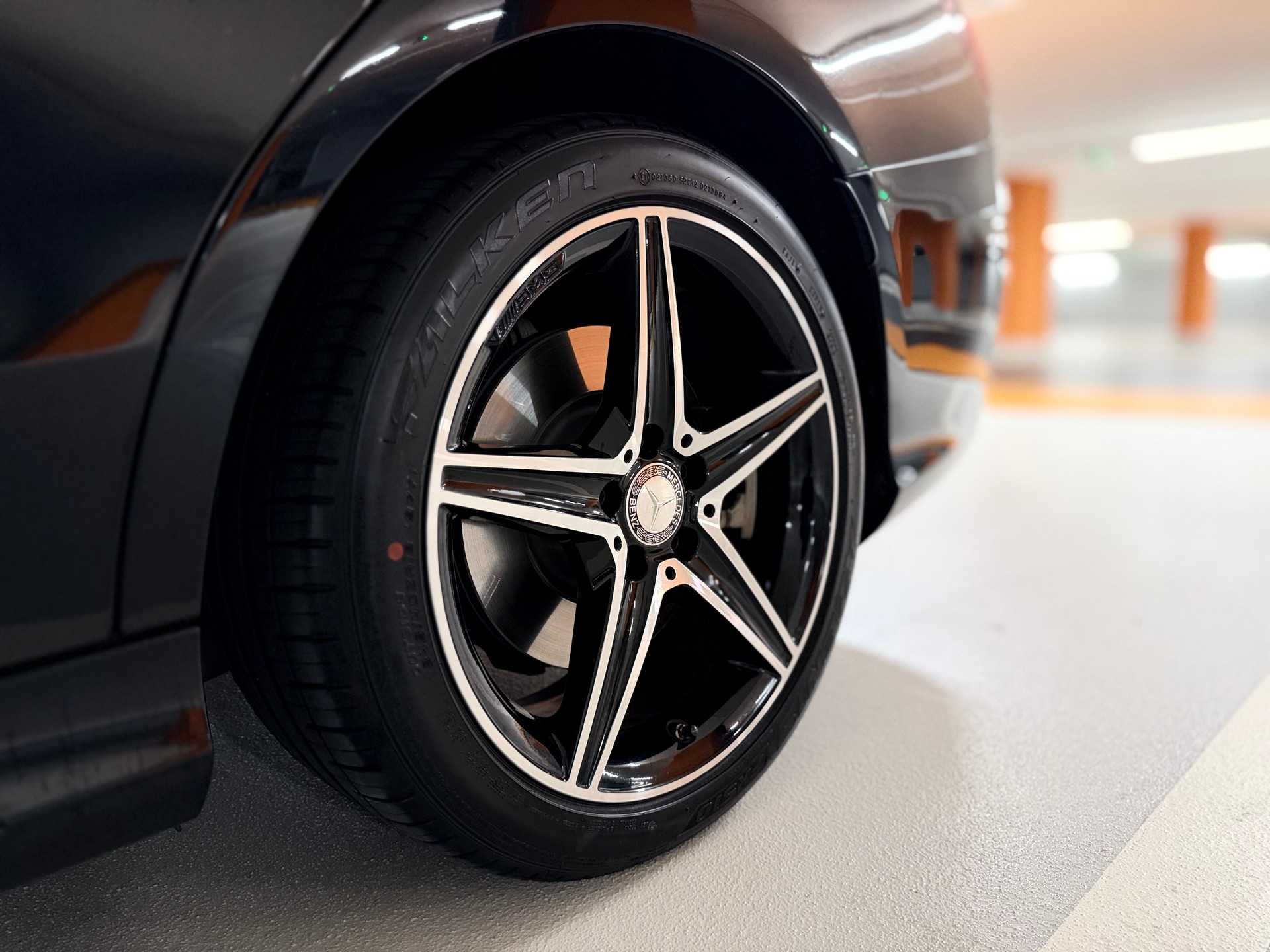 MERCEDES-BENZ C 43 AMG 4Matic 9G-Tronic-image-25