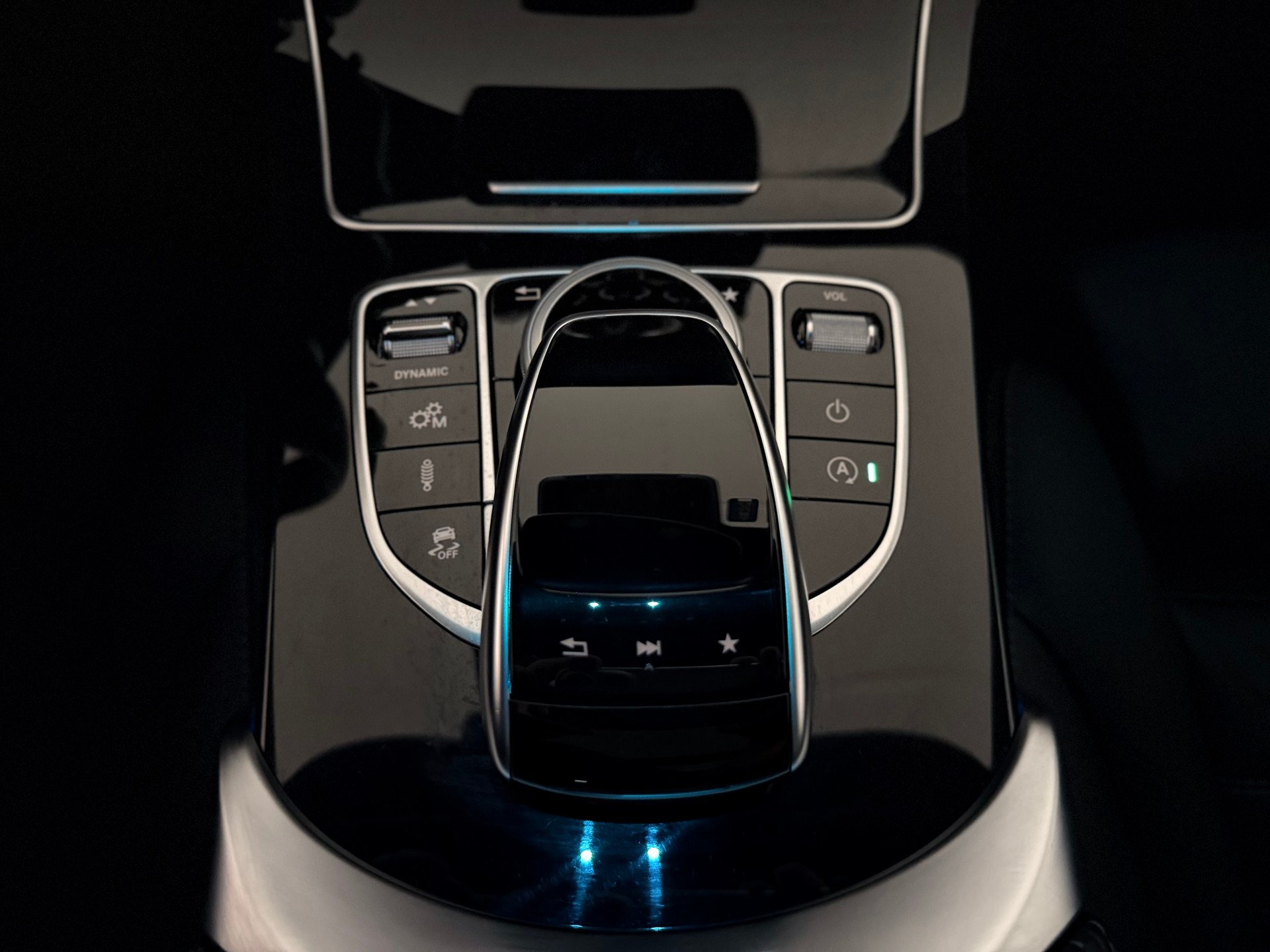 MERCEDES-BENZ C 43 AMG 4Matic 9G-Tronic-image-16