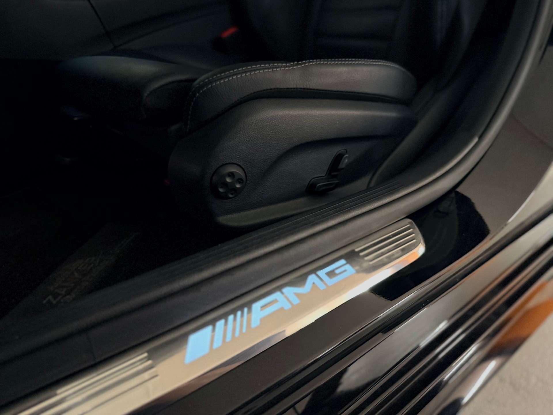 MERCEDES-BENZ C 43 AMG 4Matic 9G-Tronic-image-20