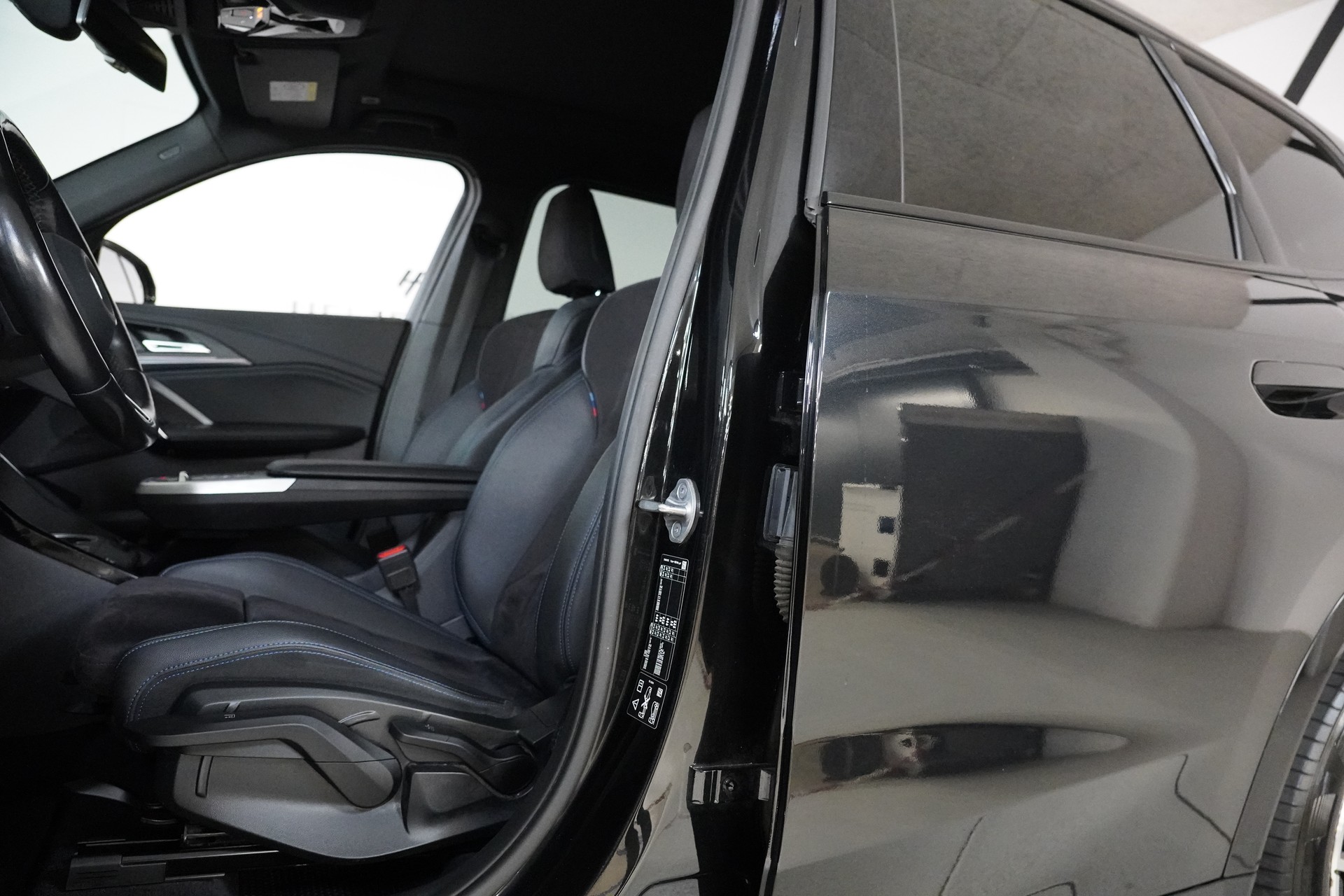 BMW X1 xDrive 23d 48V M Sport-image-10