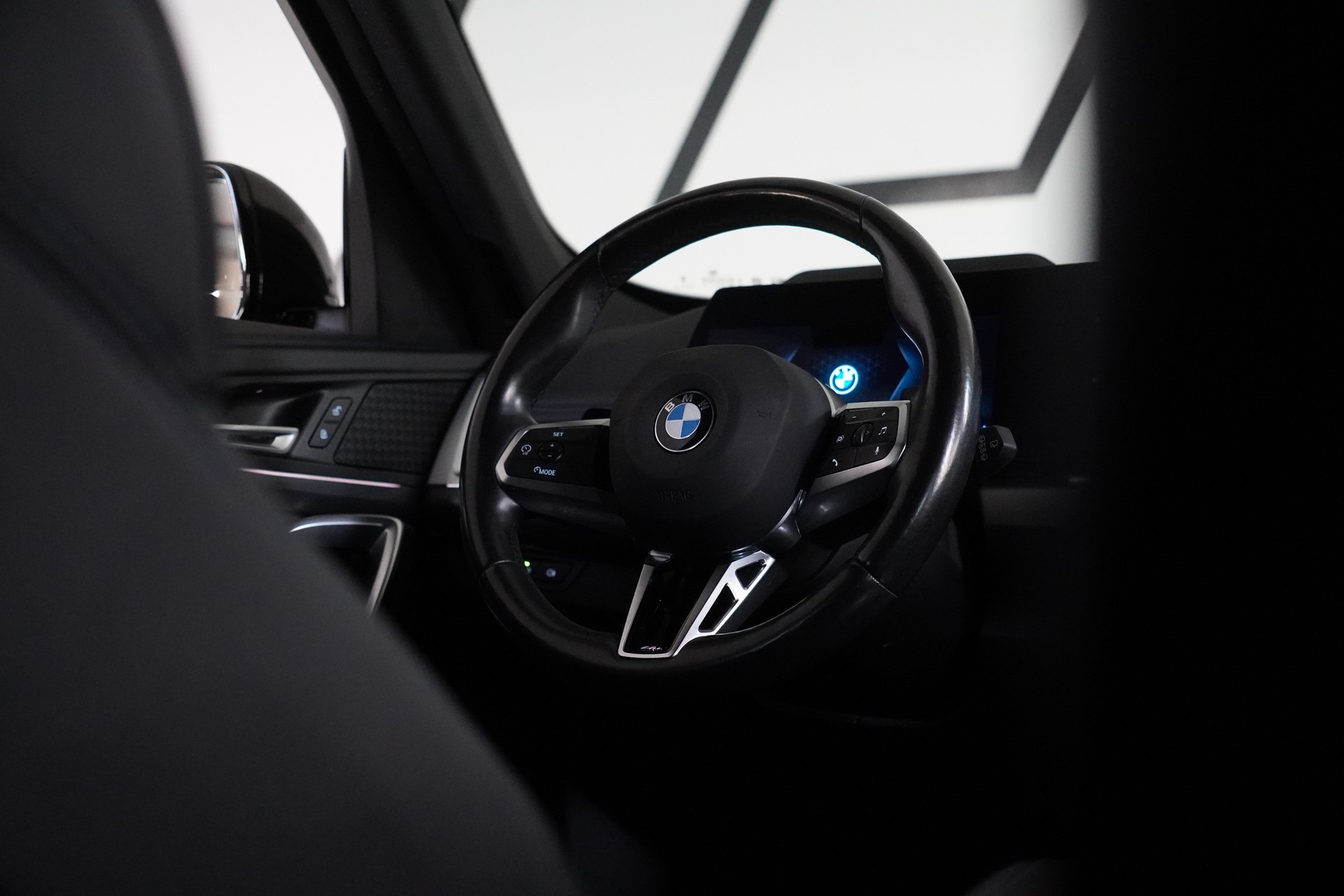BMW X1 xDrive 23d 48V M Sport-image-22