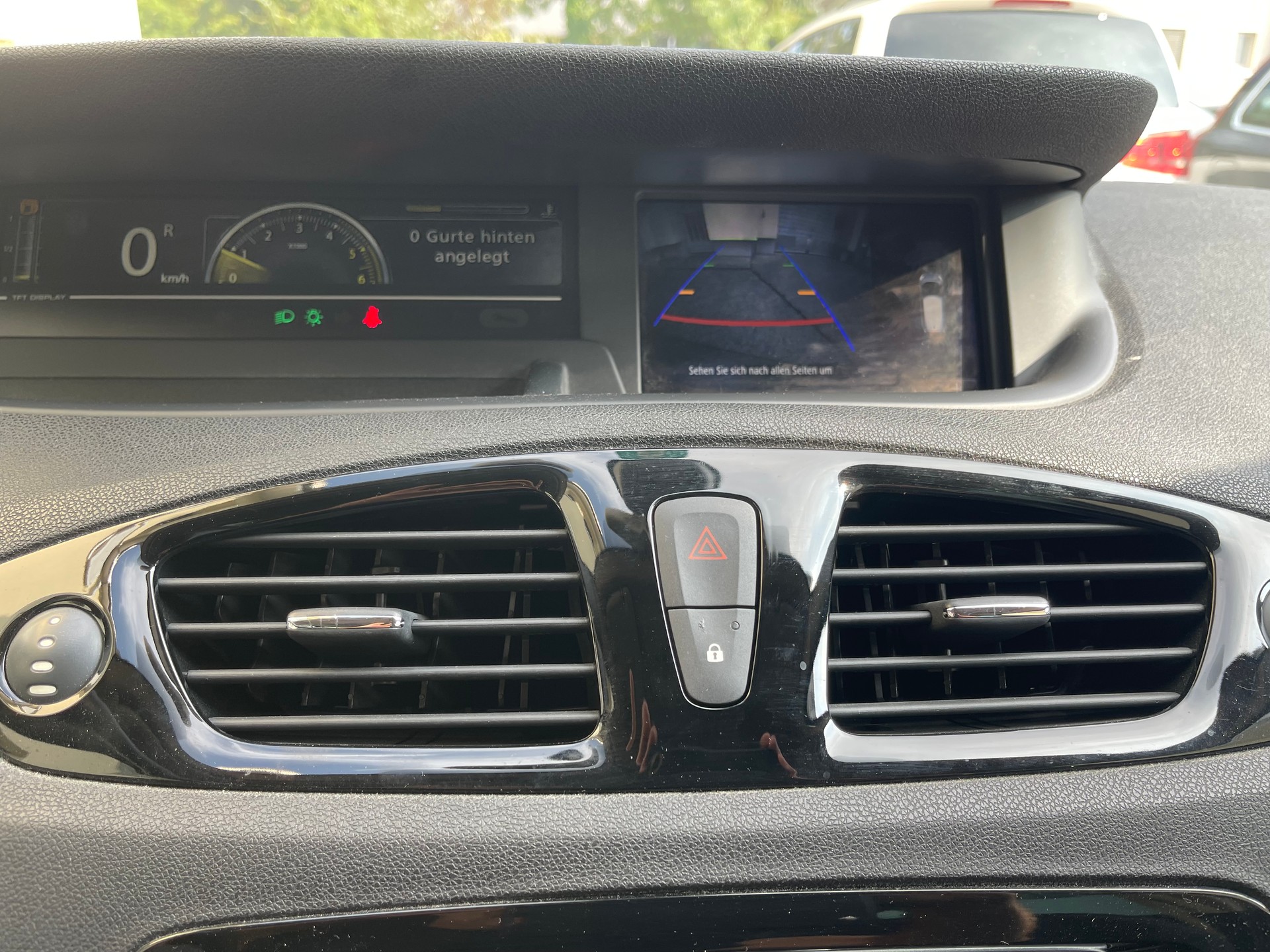 RENAULT Grand Scénic 1.5 dCi Bose EDC-image-11