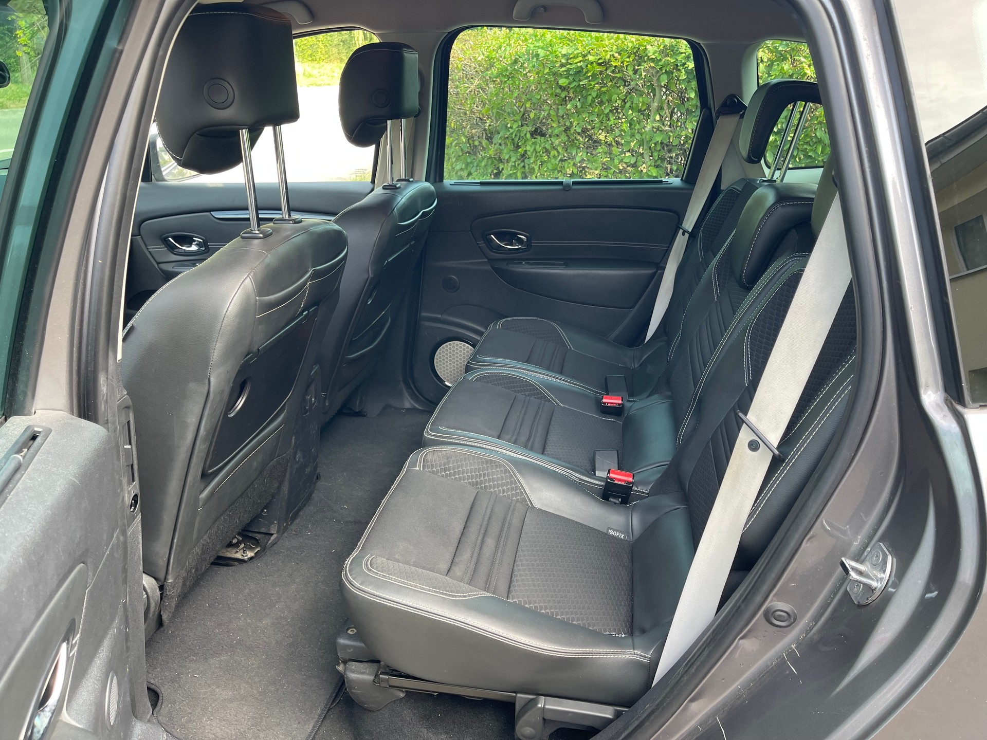 RENAULT Grand Scénic 1.5 dCi Bose EDC-image-7