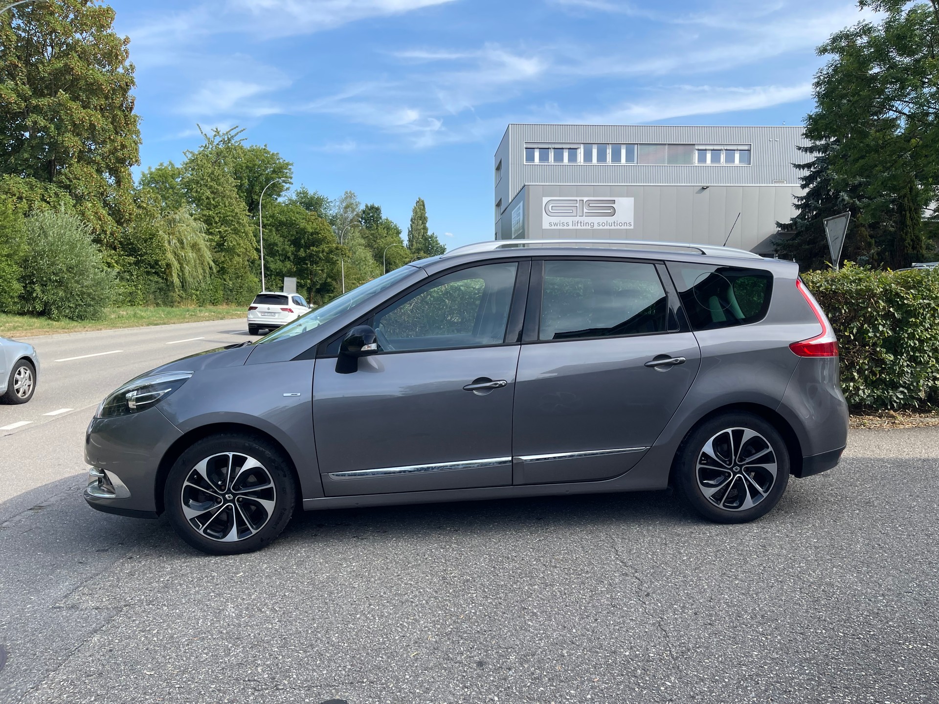 RENAULT Grand Scénic 1.5 dCi Bose EDC-image-1
