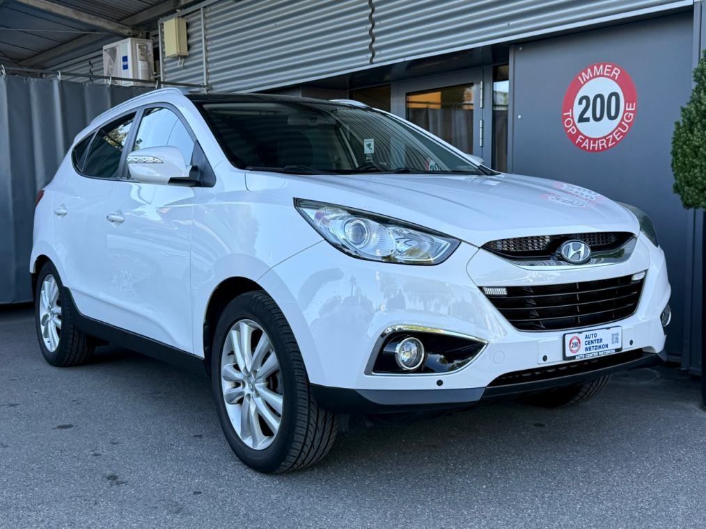 HYUNDAI iX 35 2.0 Premium 4WD Automatic-image-1
