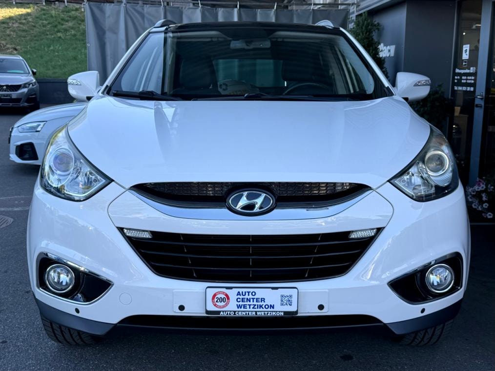 HYUNDAI iX 35 2.0 Premium 4WD Automatic-image-0