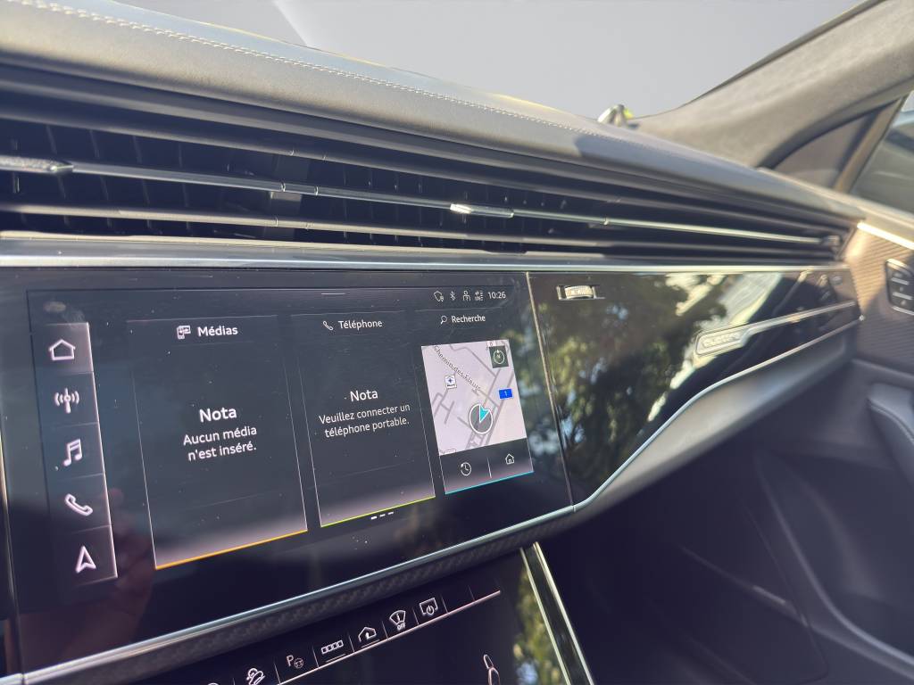 AUDI RSQ8 quattro tiptronic-image-13