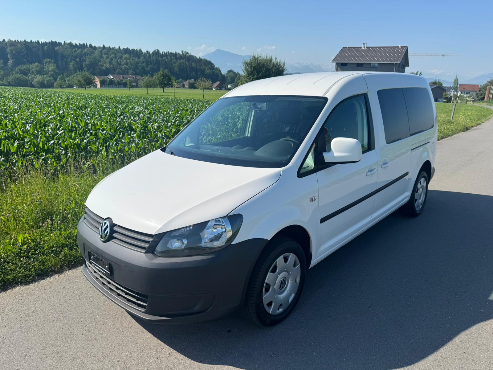 VW Caddy Maxi 1.6 TDI CR Blue Motion Trendline 7 Sitzer-image-0