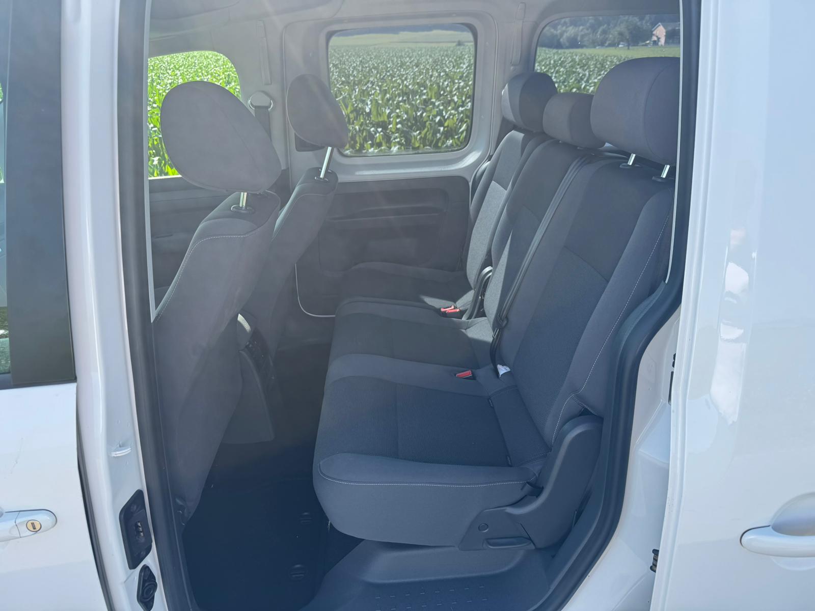 VW Caddy Maxi 1.6 TDI CR Blue Motion Trendline 7 Sitzer-image-7