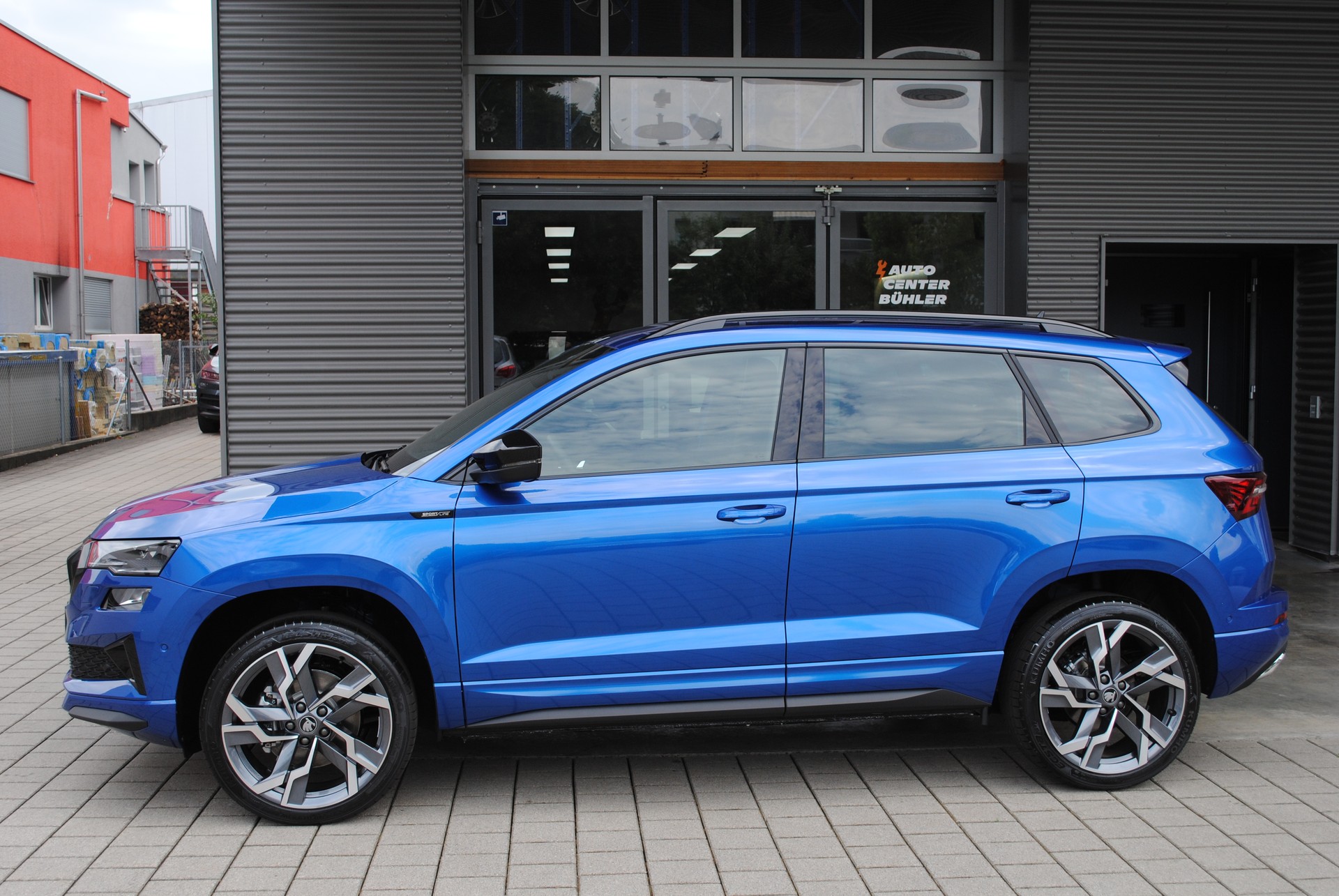 SKODA Karoq 1.5 TSI SportLine DSG-image-4