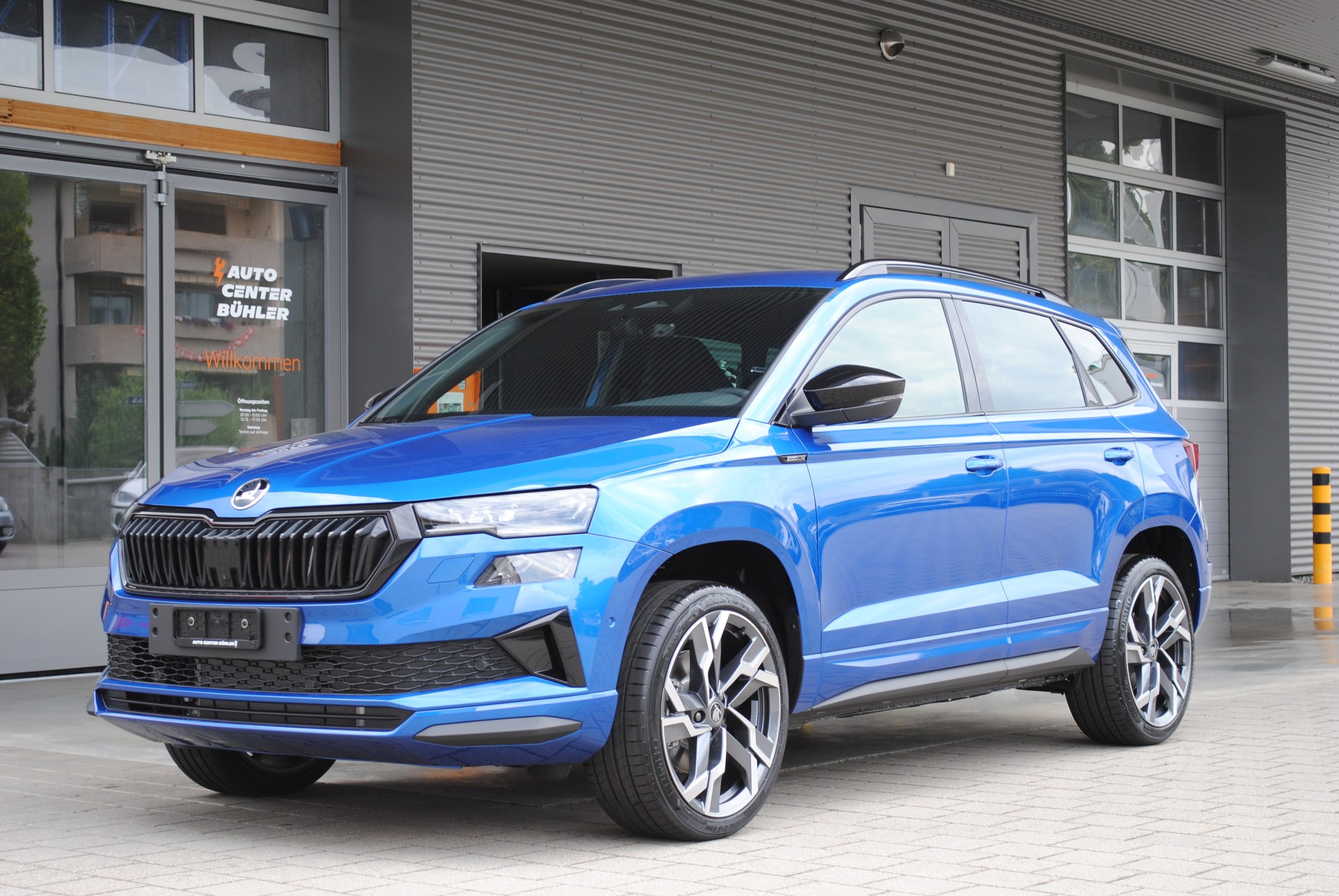 SKODA Karoq 1.5 TSI SportLine DSG-image-0