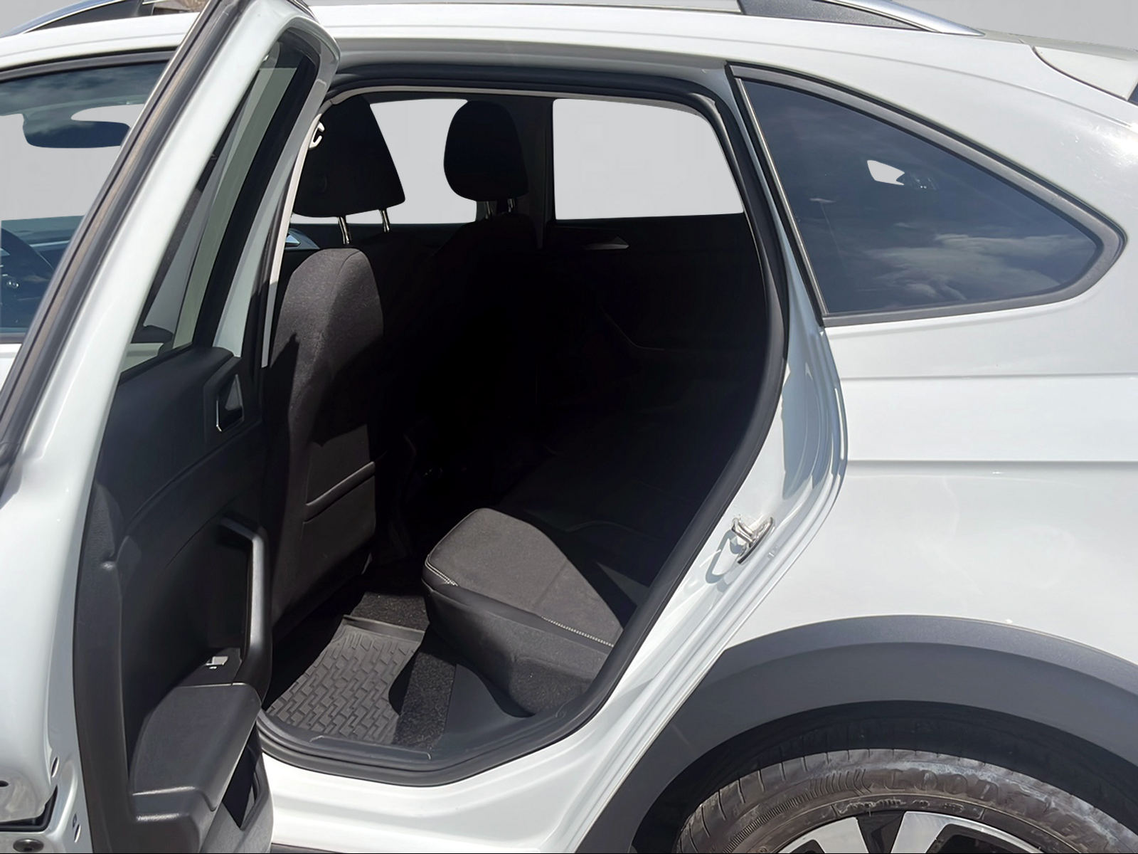 VW Taigo 1.0 TSI Style DSG-image-7