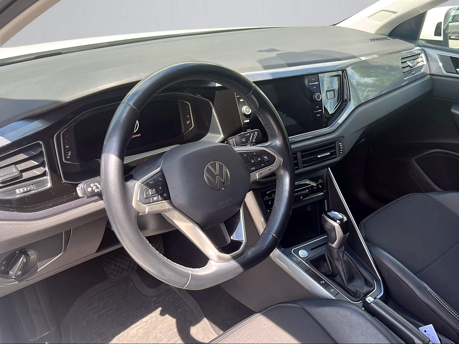 VW Taigo 1.0 TSI Style DSG-image-5