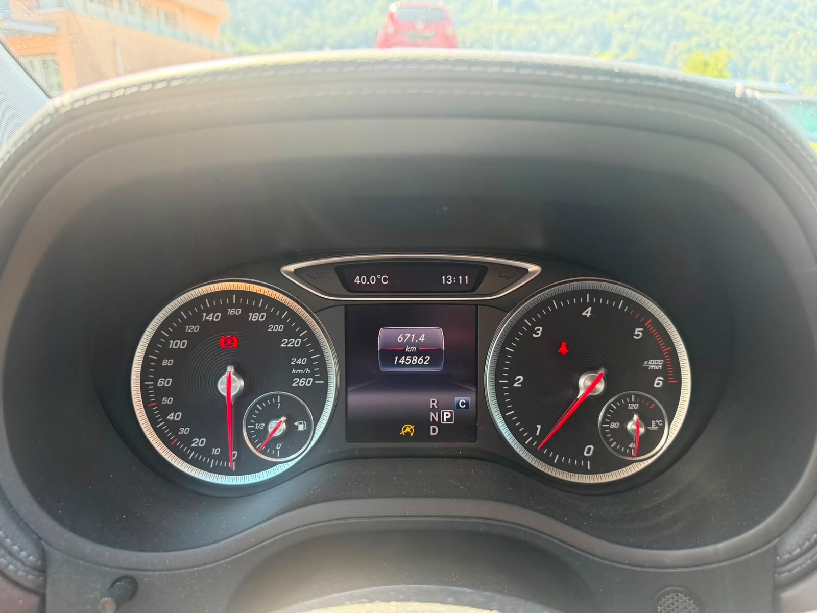 MERCEDES-BENZ B 220 CDI Swiss Star Edition Urban 4Matic 7G-DCT-image-8