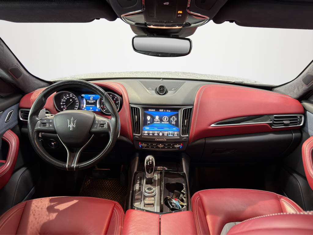 MASERATI LEVANTE S-image-12