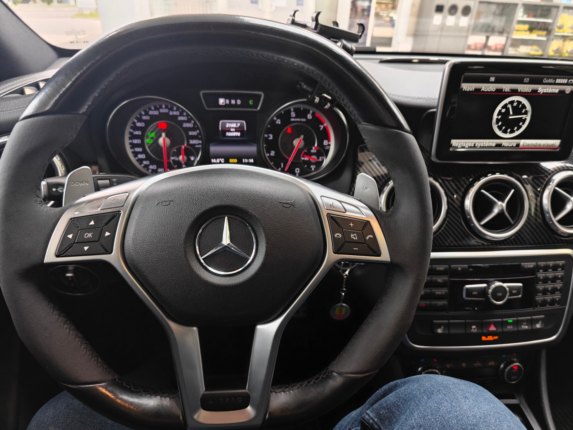MERCEDES-BENZ GLA 45 AMG 4m-image-2