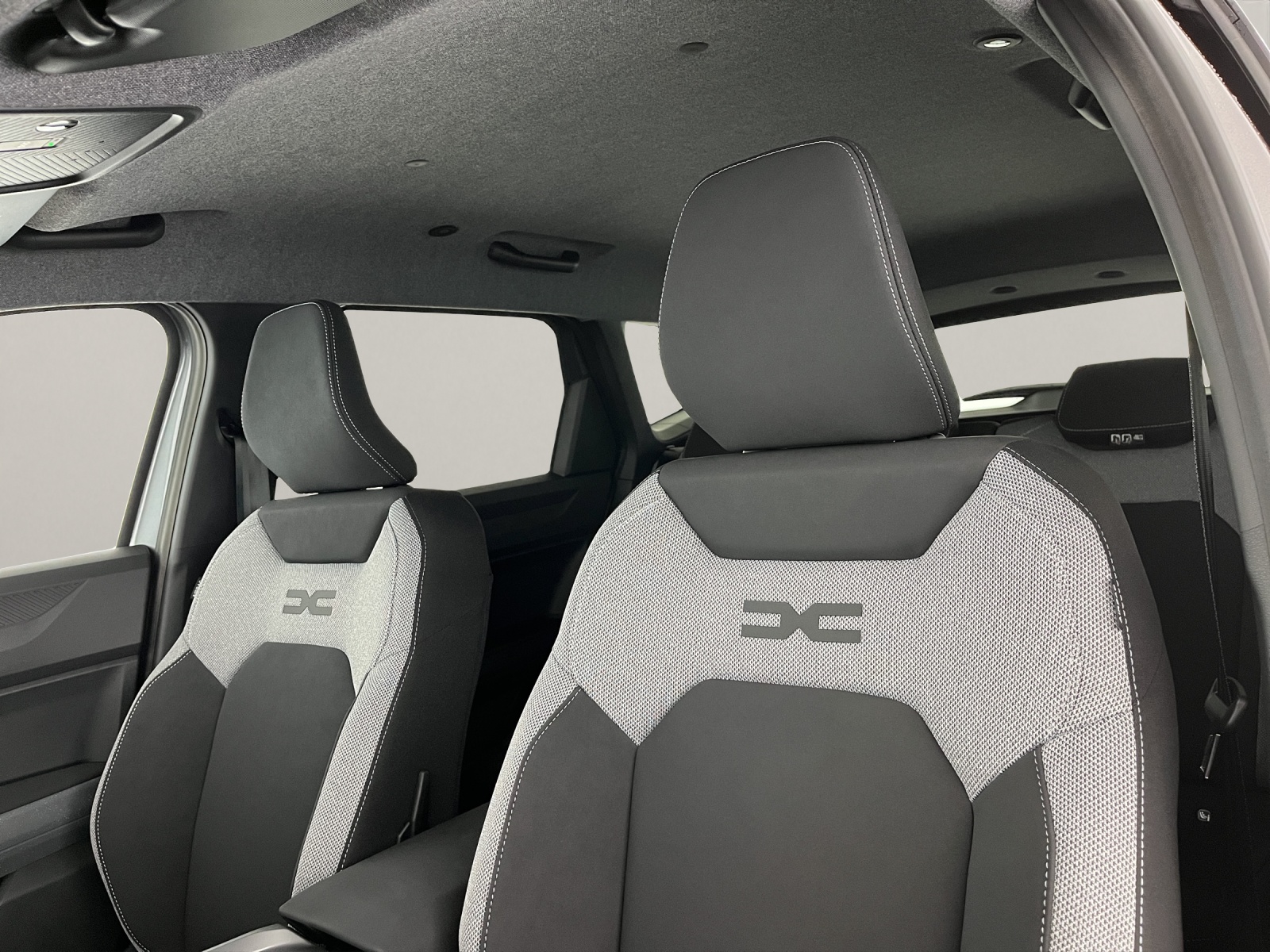 DACIA Bigster 1.2 Hybrid Journey 4WD-image-14