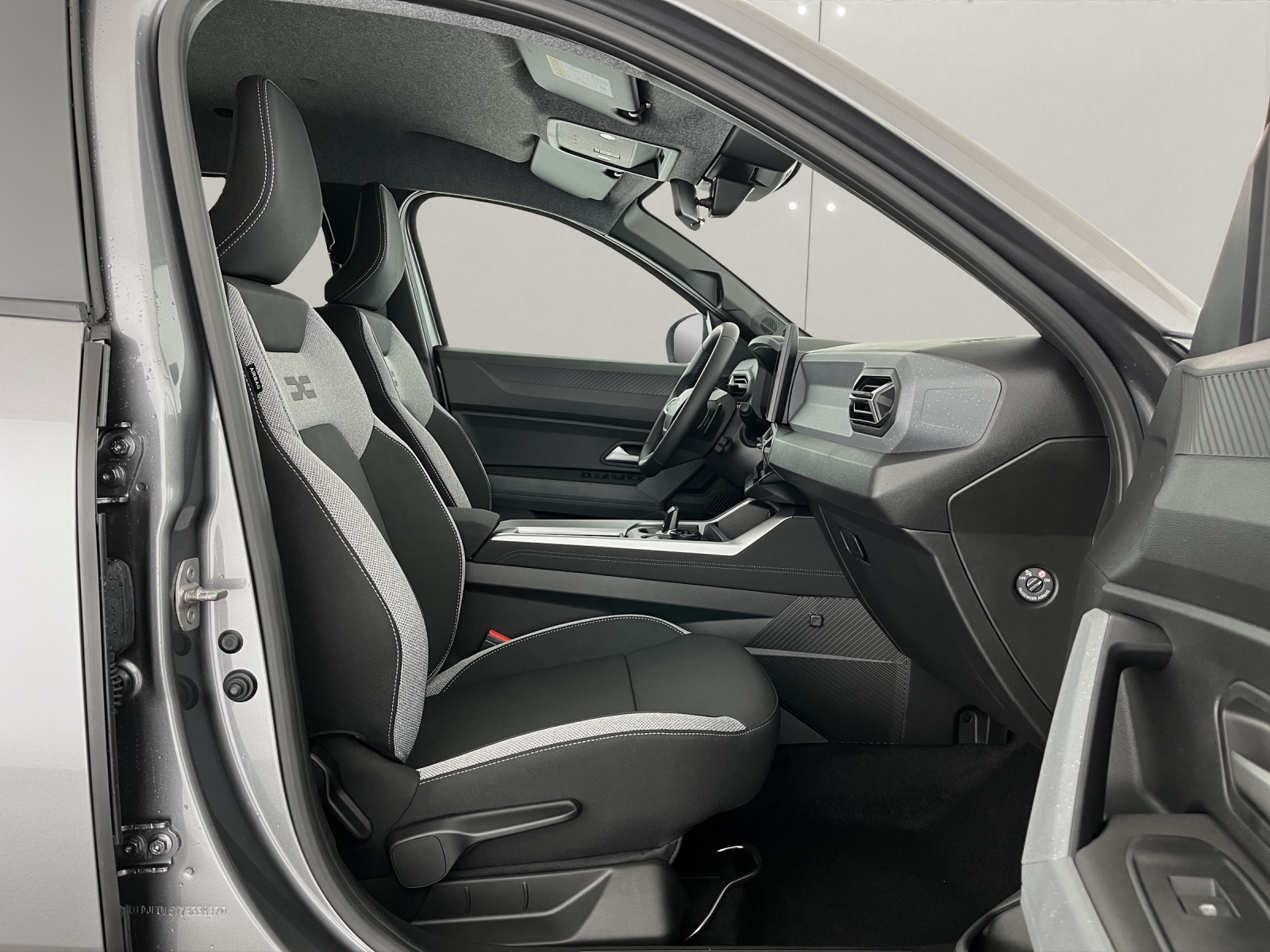 DACIA Bigster 1.2 Hybrid Journey 4WD-image-15