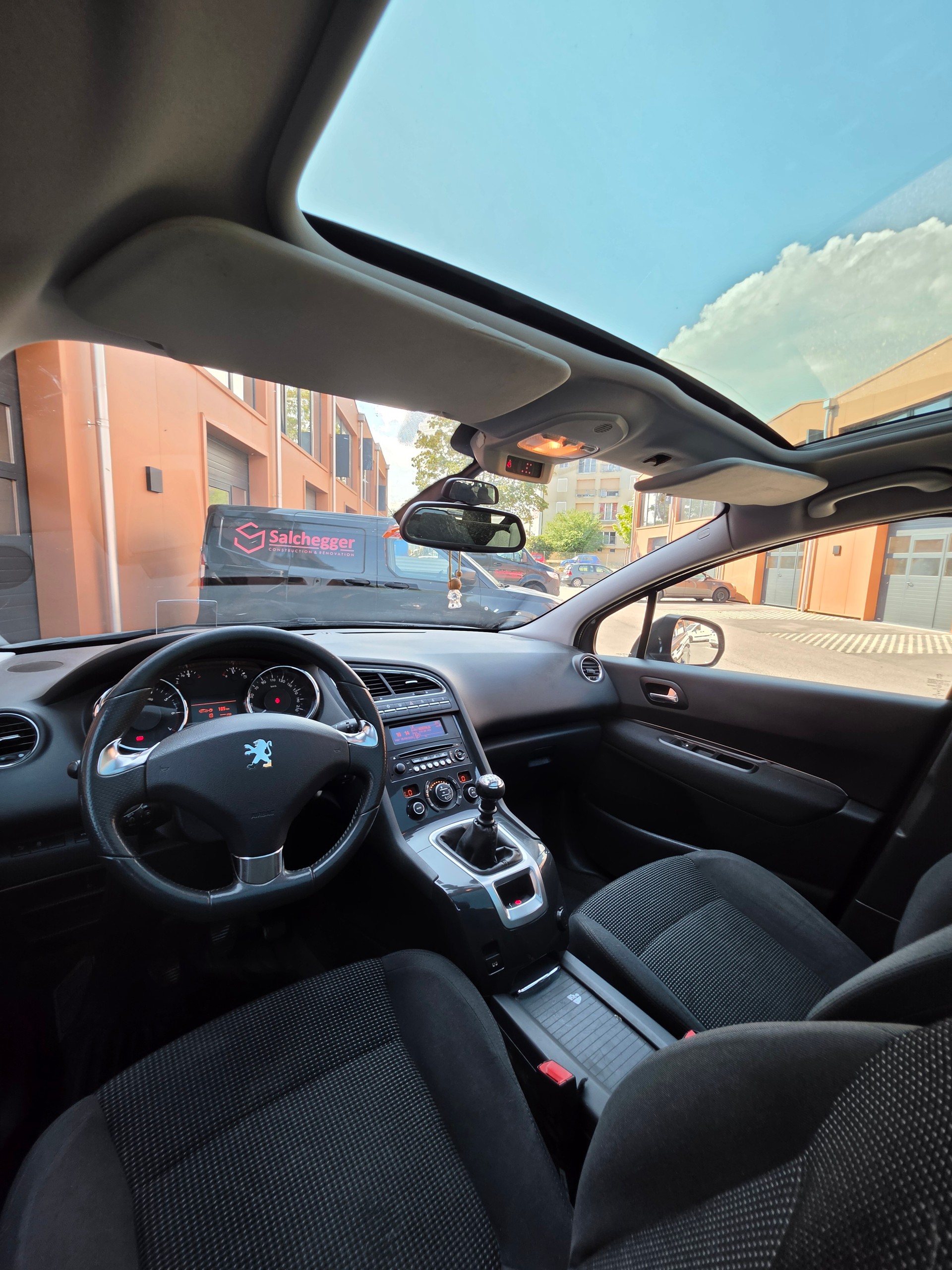 PEUGEOT-image-9
