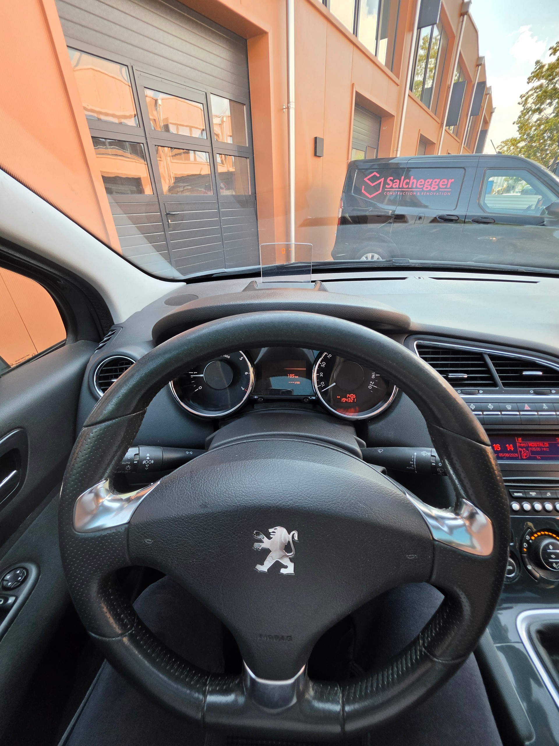 PEUGEOT-image-12