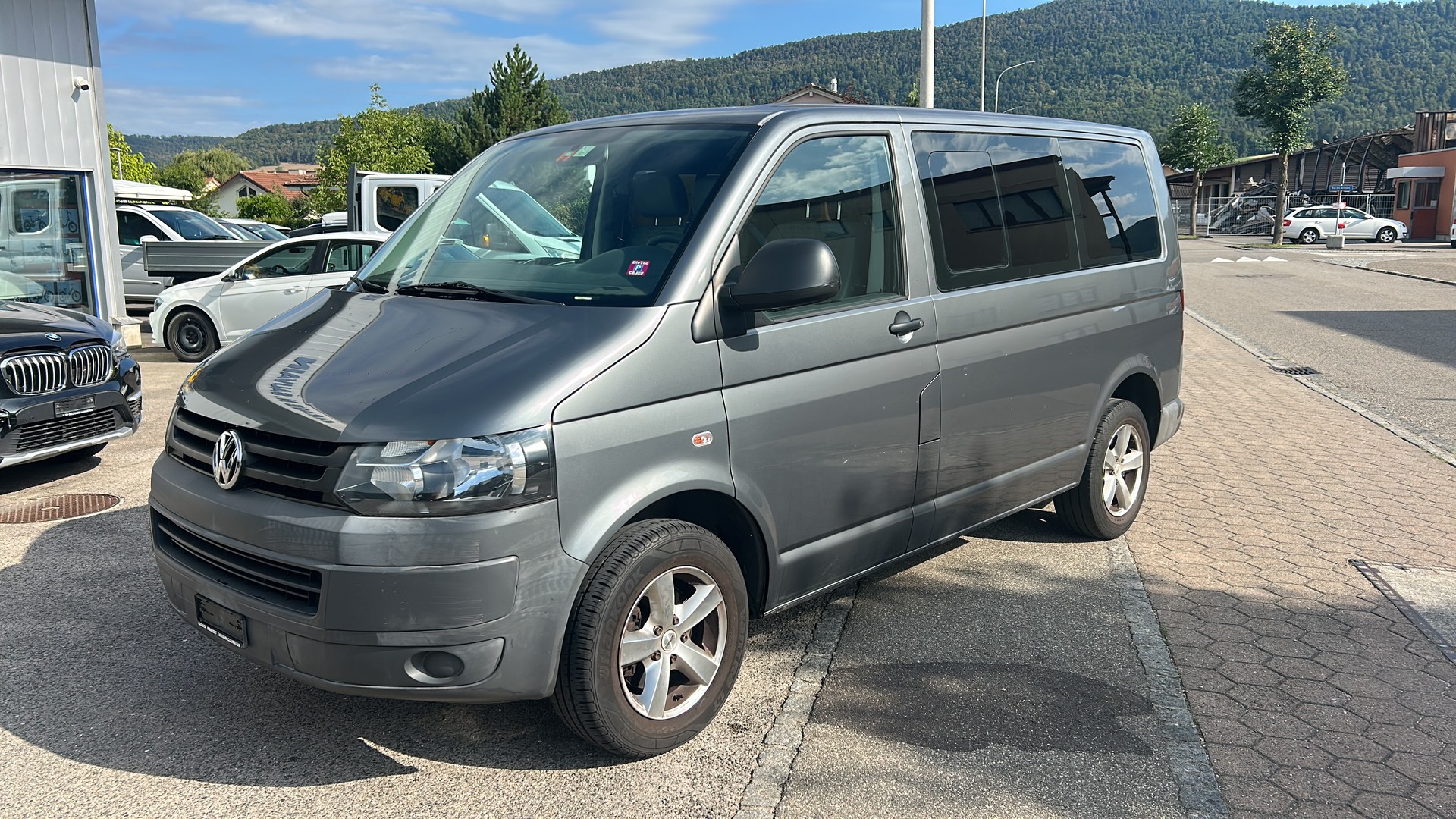 VW T5 2.0 TDI BMT-image-0