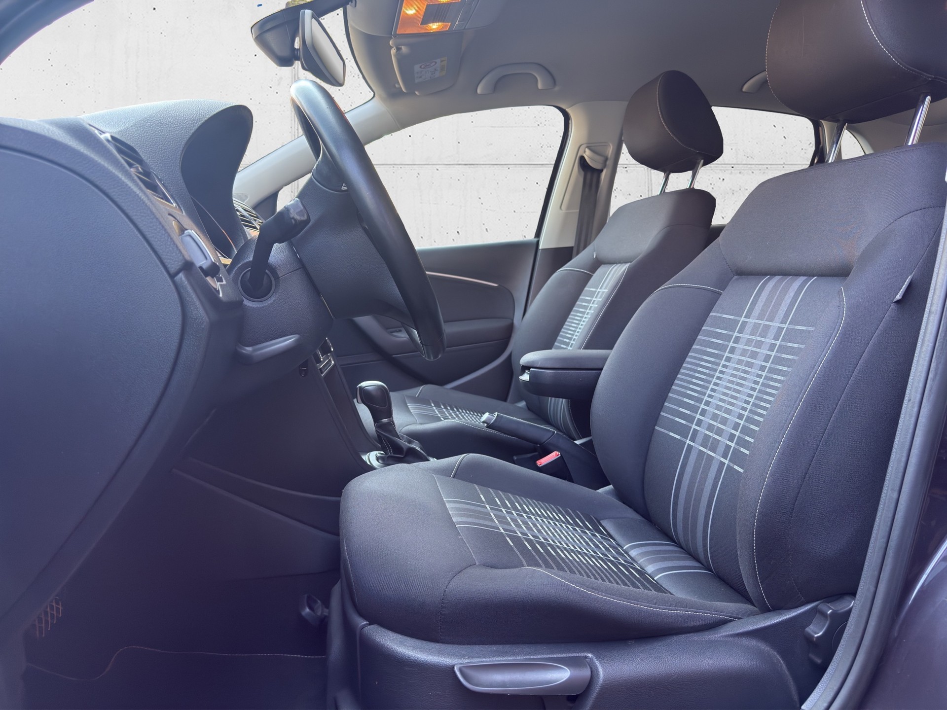 VW Polo 1.2 TSI BMT Lounge DSG-image-9