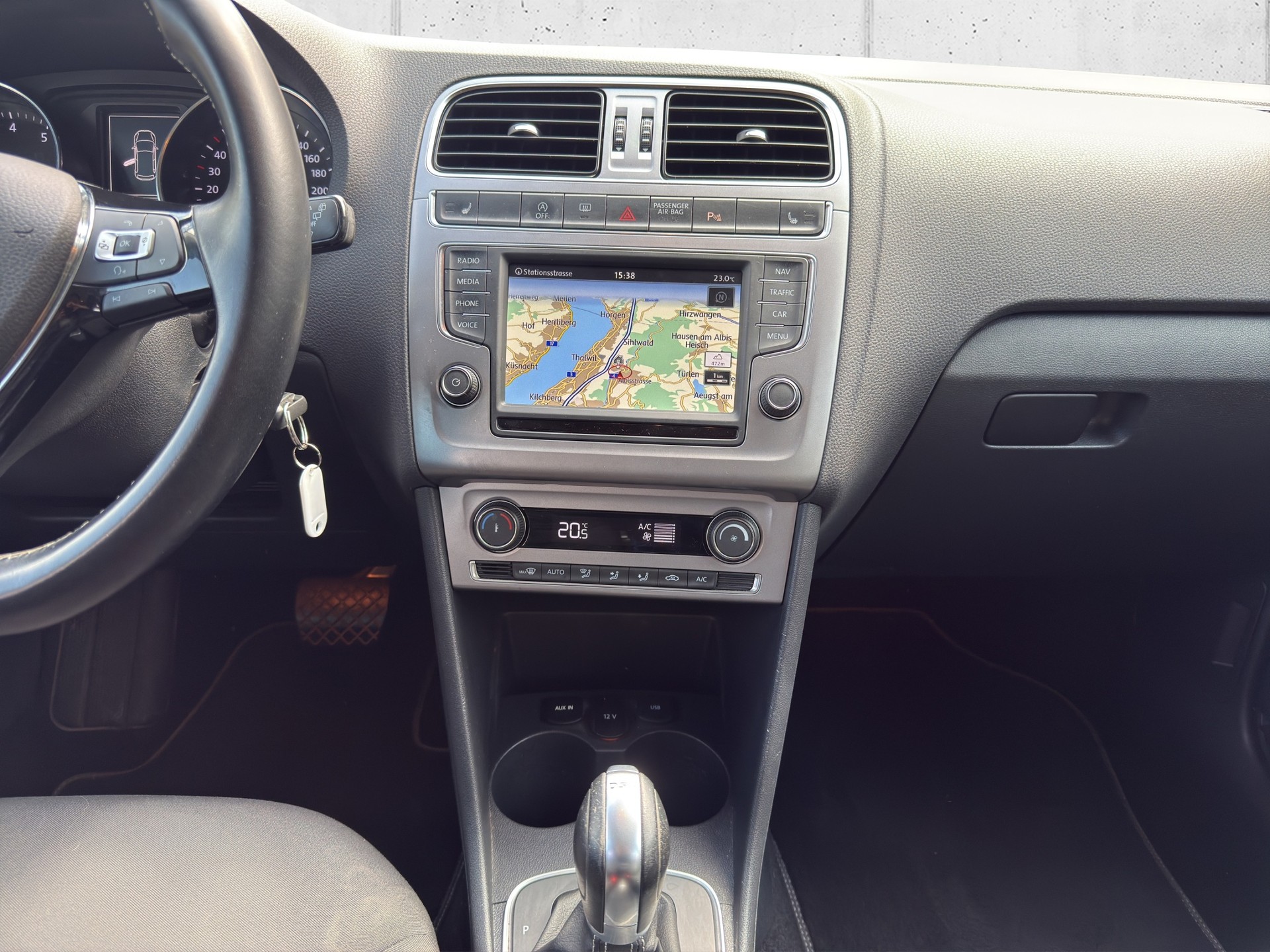 VW Polo 1.2 TSI BMT Lounge DSG-image-14