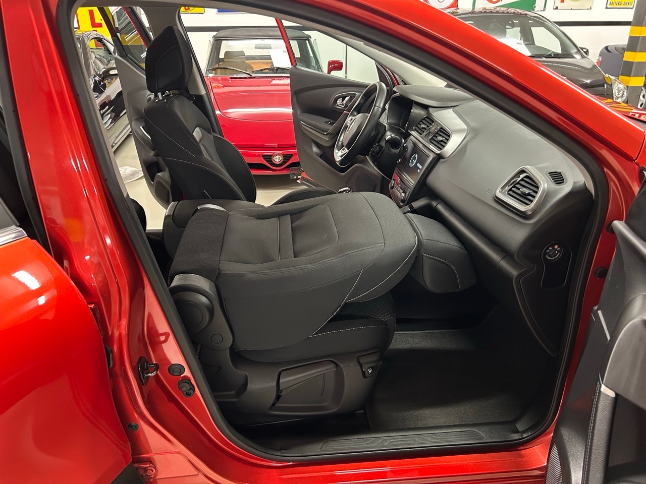 RENAULT Kadjar 1.2 16V Turbo Conquest-image-11