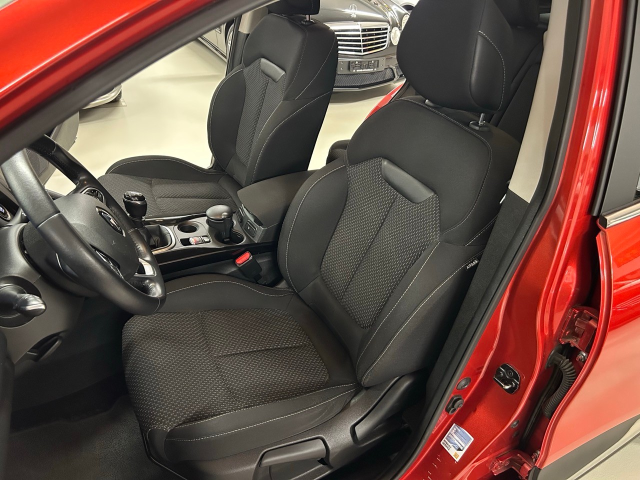RENAULT Kadjar 1.2 16V Turbo Conquest-image-9
