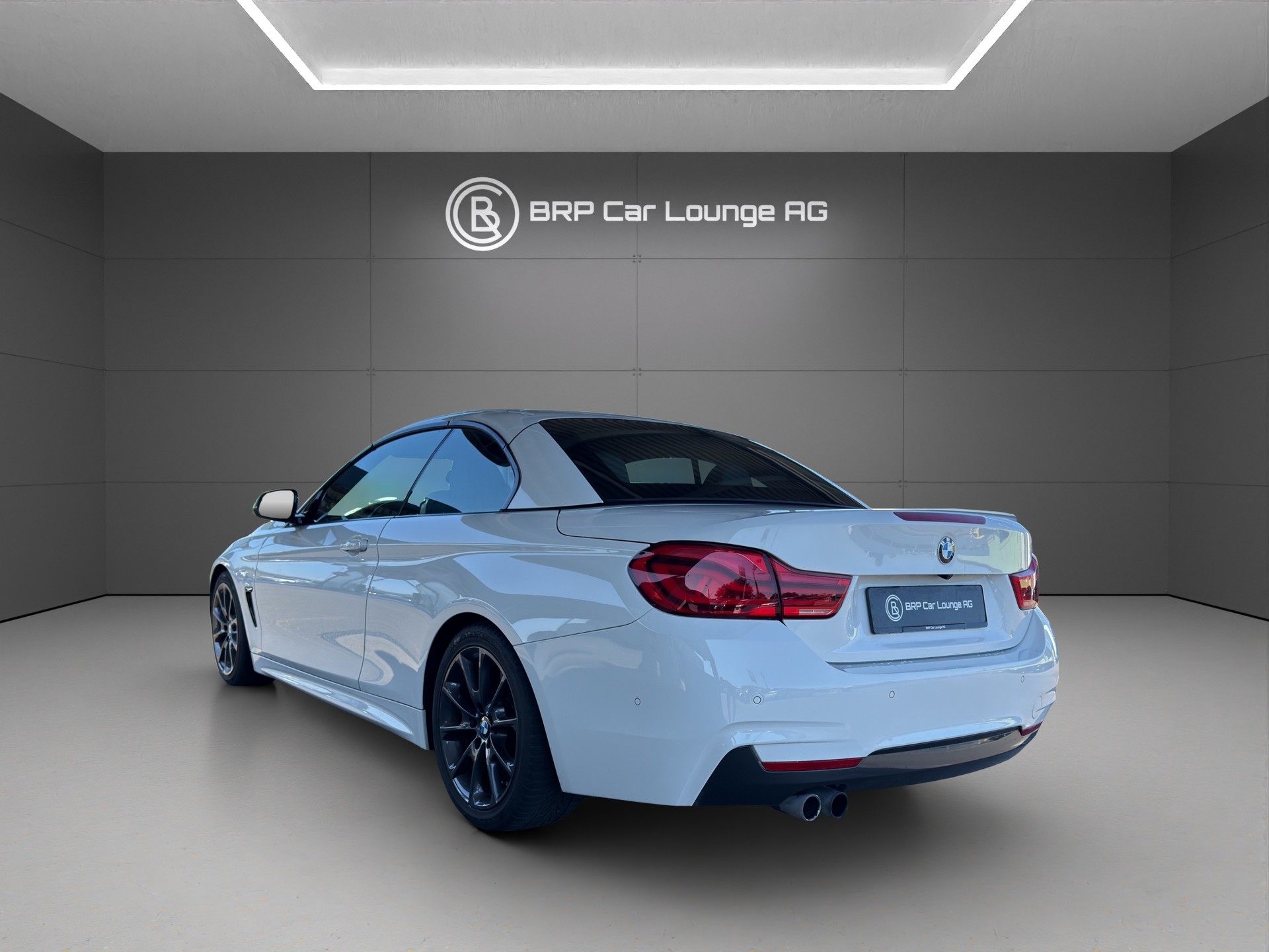 BMW 430i Cabriolet xDrive M Sport Steptronic-image-3