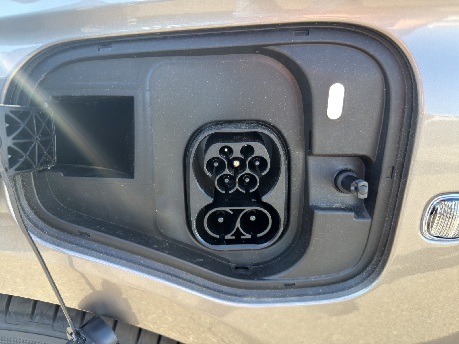 VW Caddy 1.5 TSI Plug in Hybrid Liberty DSG-image-12