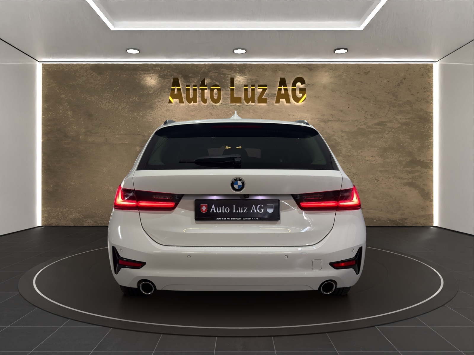 BMW 320d xDrive 48V Touring Steptronic-showroom-element-2