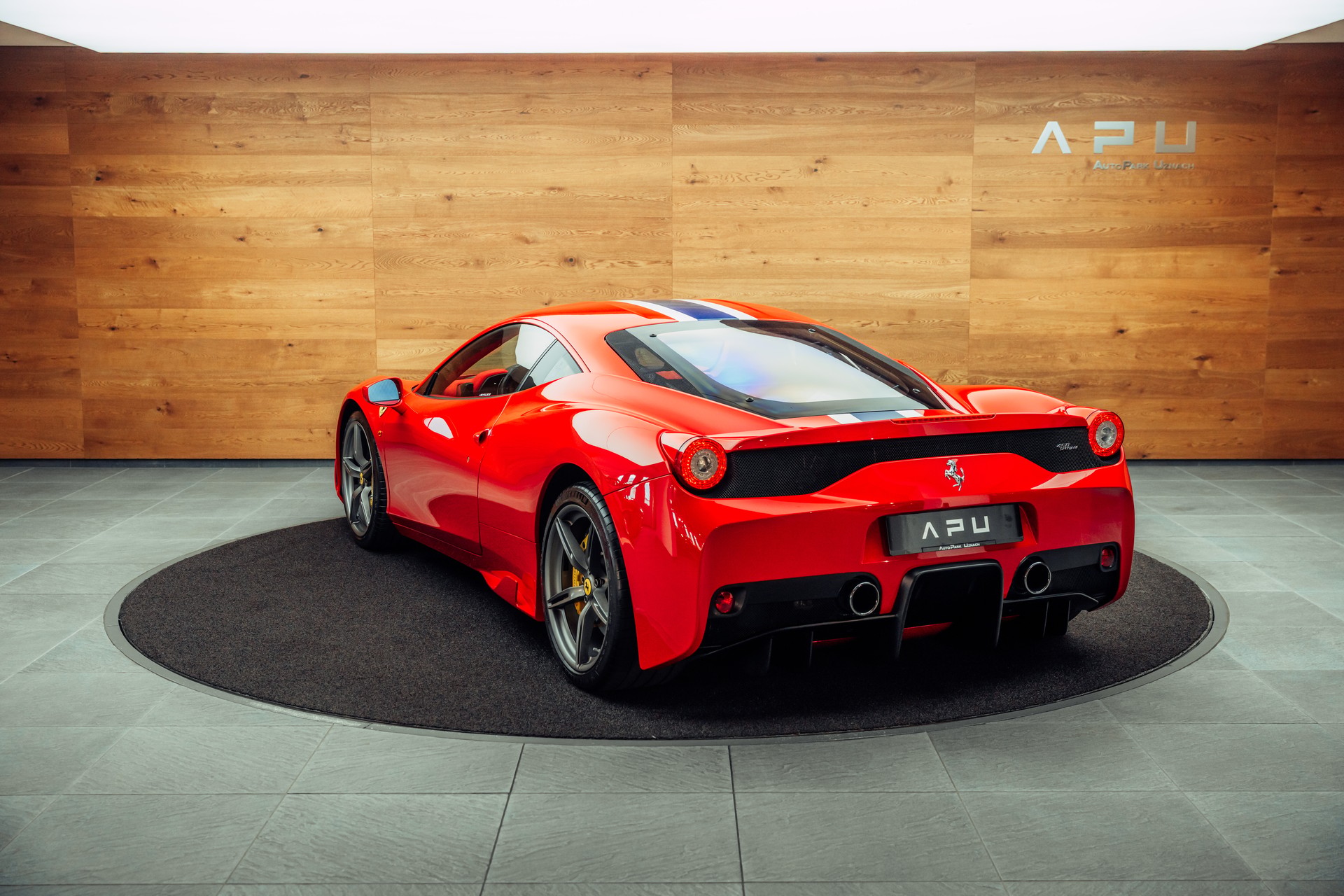 FERRARI 458 Speciale-image-2