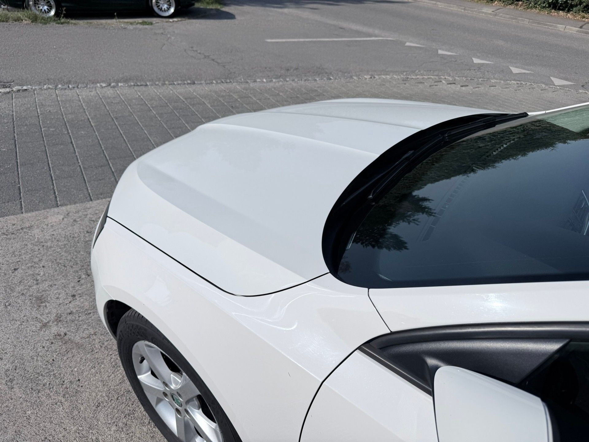 SKODA Octavia Combi 2.0 TDI Ambition DSG-image-10