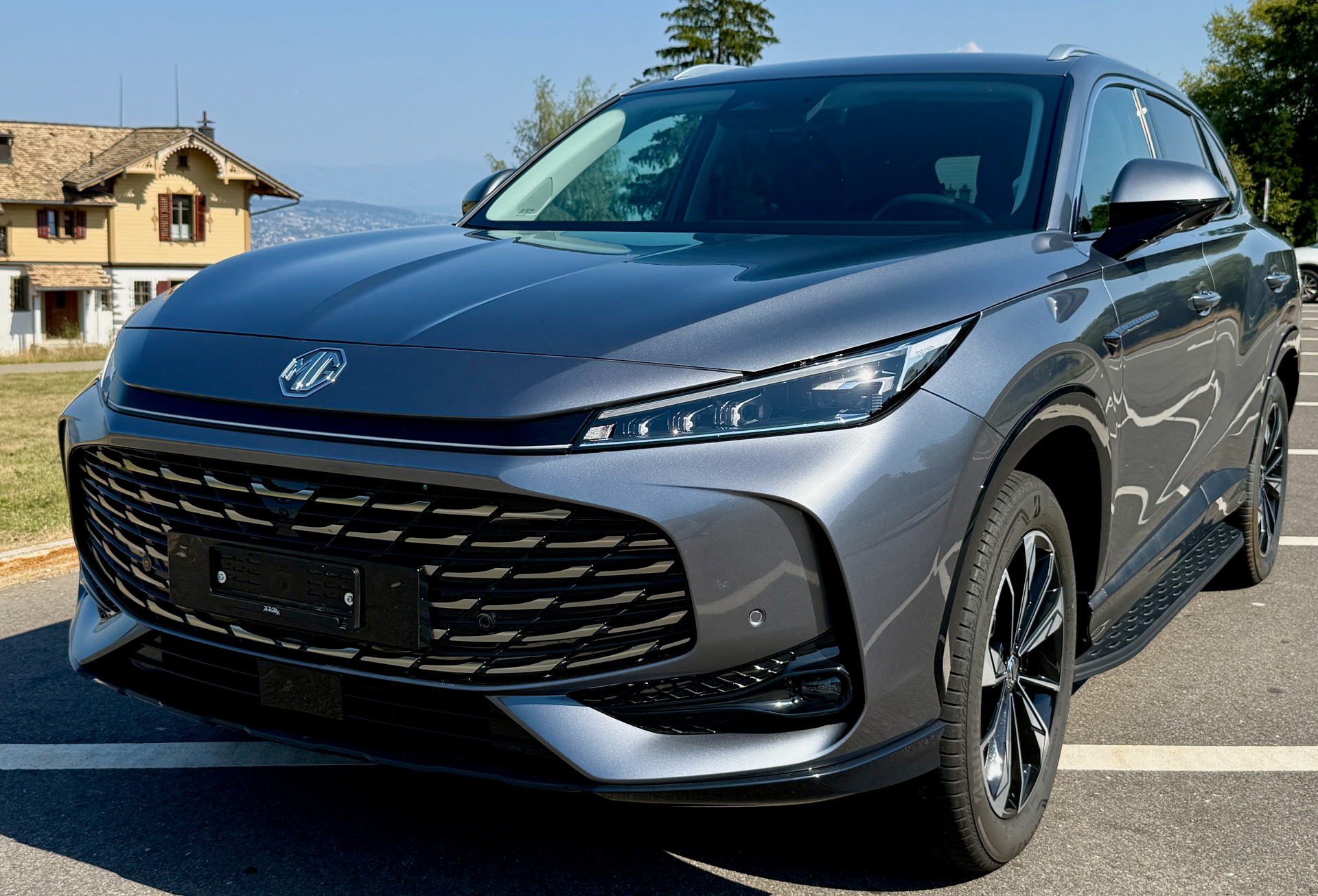 MG 1.5 PHEV Luxury-image-0