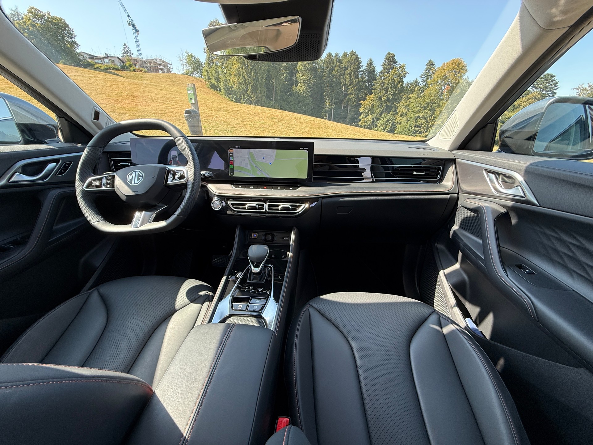 MG 1.5 PHEV Luxury-image-4