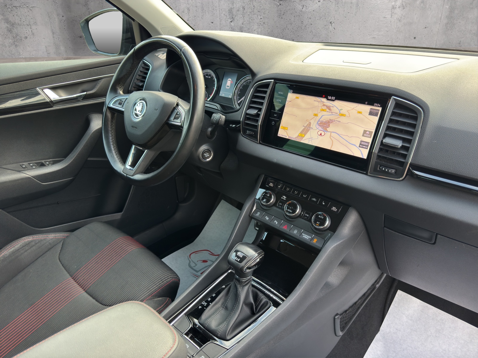 SKODA Karoq 2.0 TDI CR Style 4x4-image-11