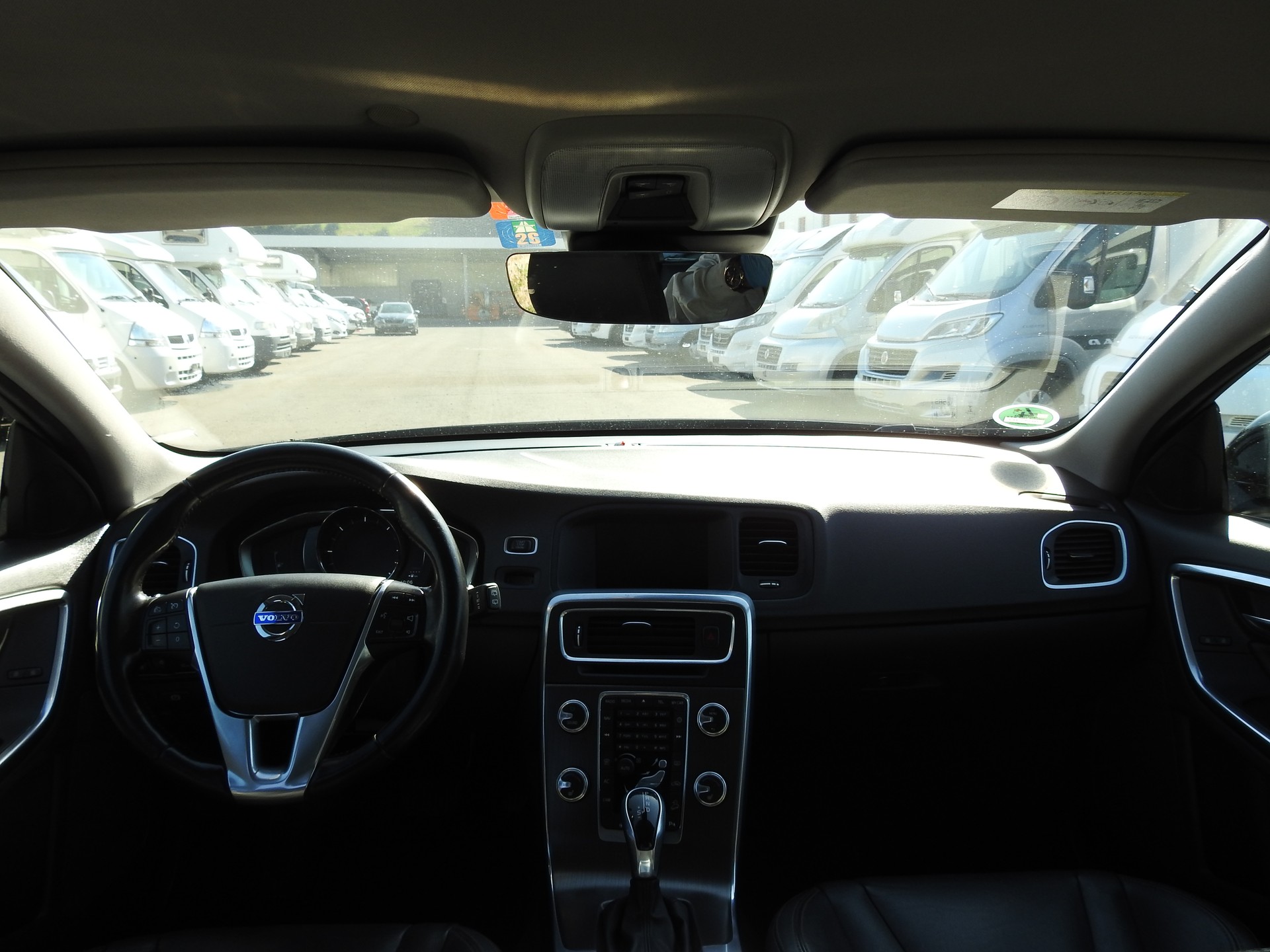 VOLVO V60 Cross Country D4 AWD Momentum Geartronic-image-16