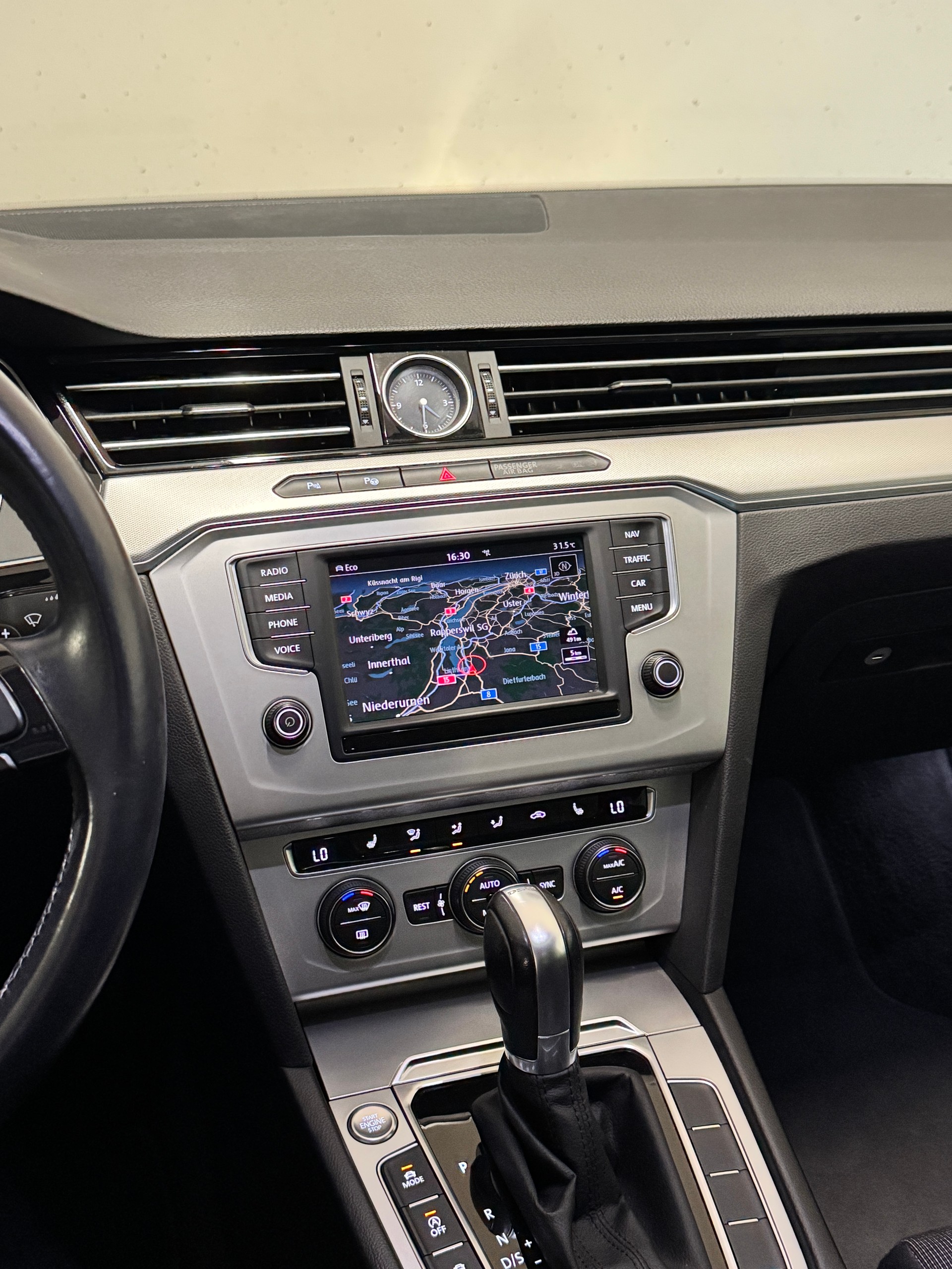VW Passat Variant 1.8 TSI BMT Comfortline DSG-image-10