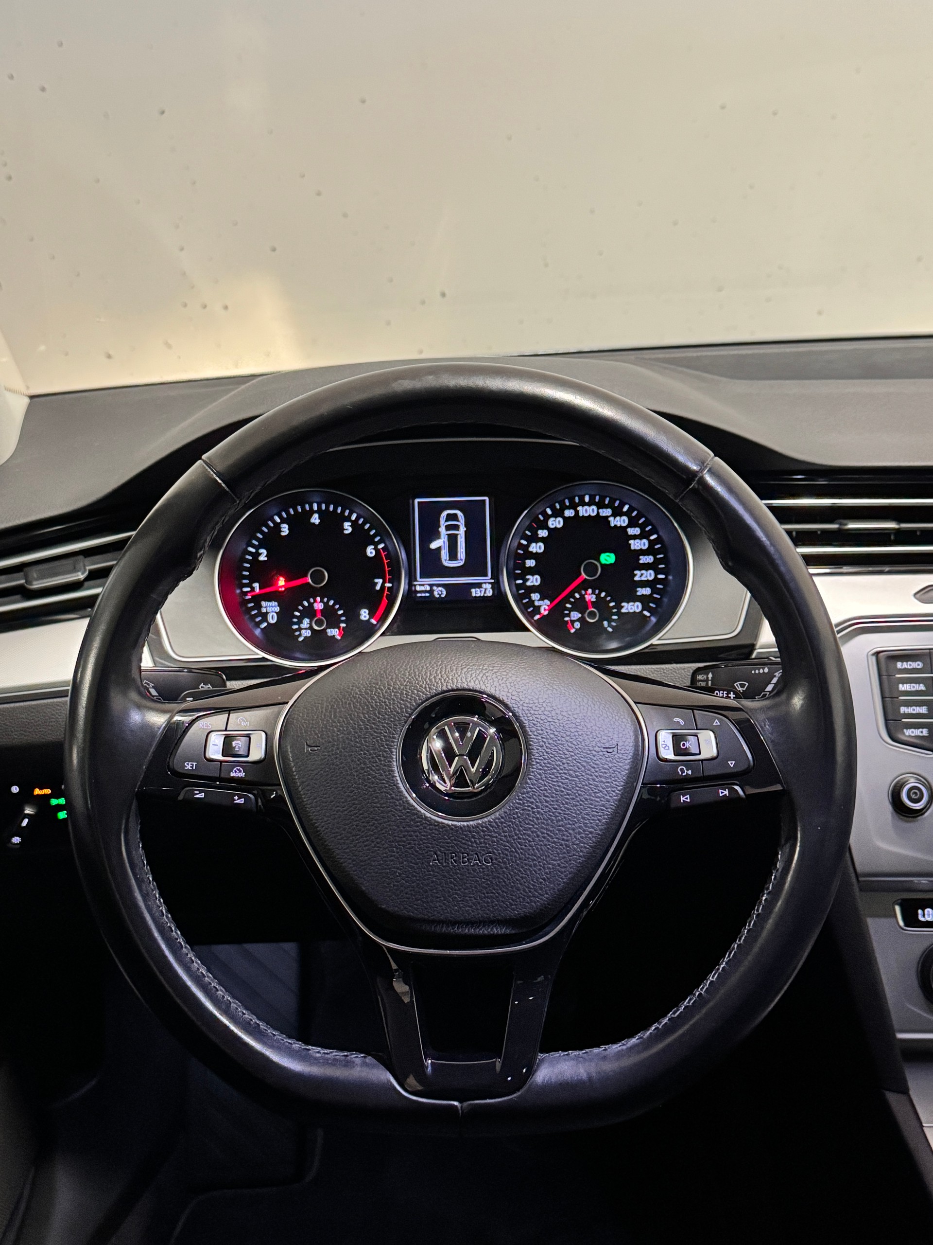 VW Passat Variant 1.8 TSI BMT Comfortline DSG-image-9