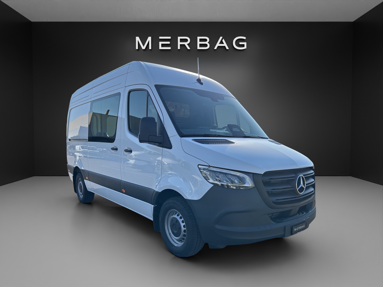 MERCEDES-BENZ Sprinter 317 CDI Standard 9G-TRONIC-image-0