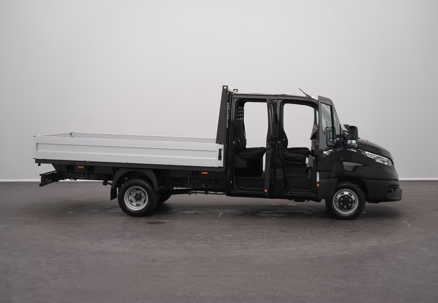 IVECO 35 C 21H A8 DoKa-image-2