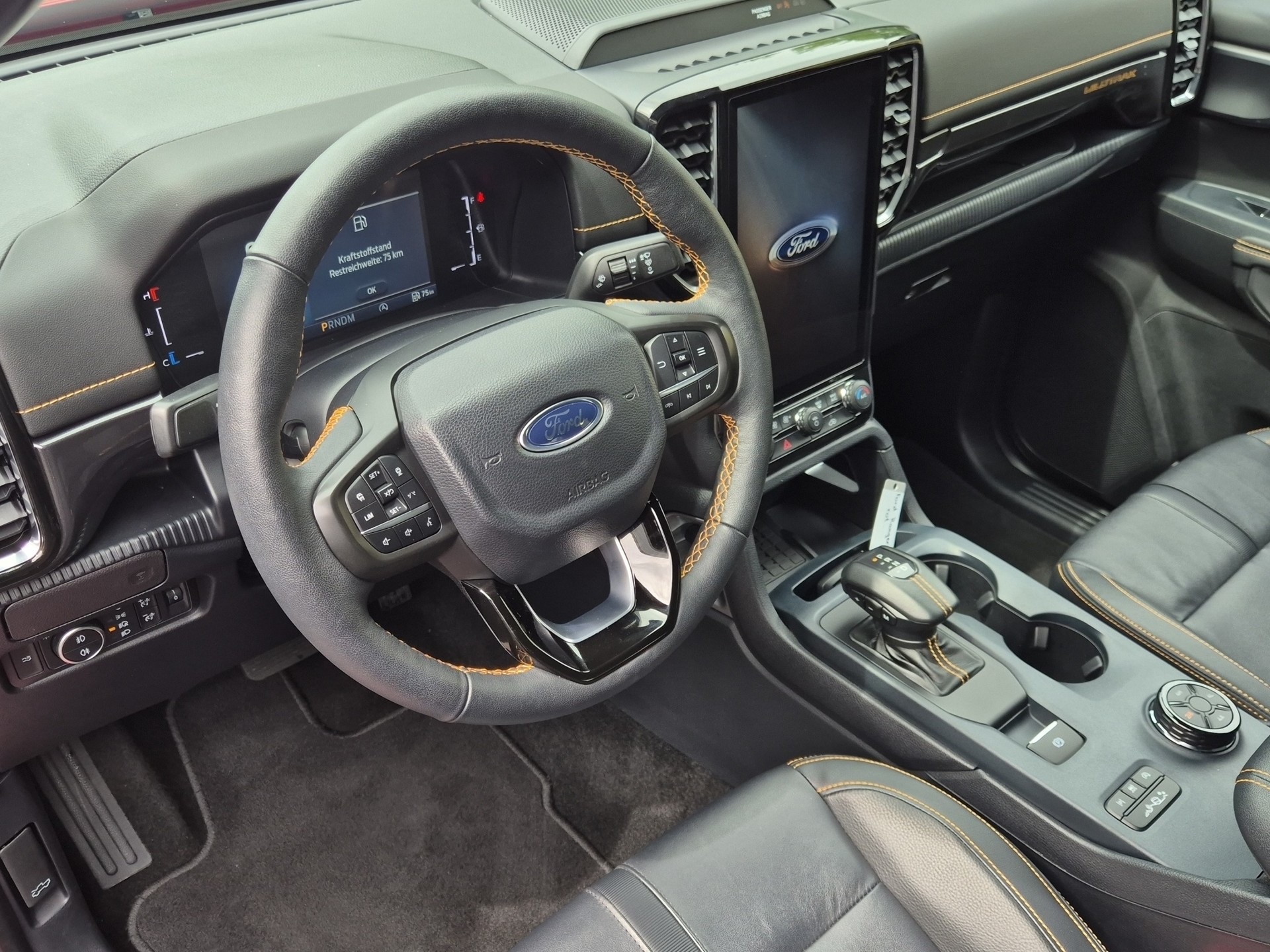 FORD Ranger Wildtrak 3.0 Eco Blue e-4WD Automat-image-11