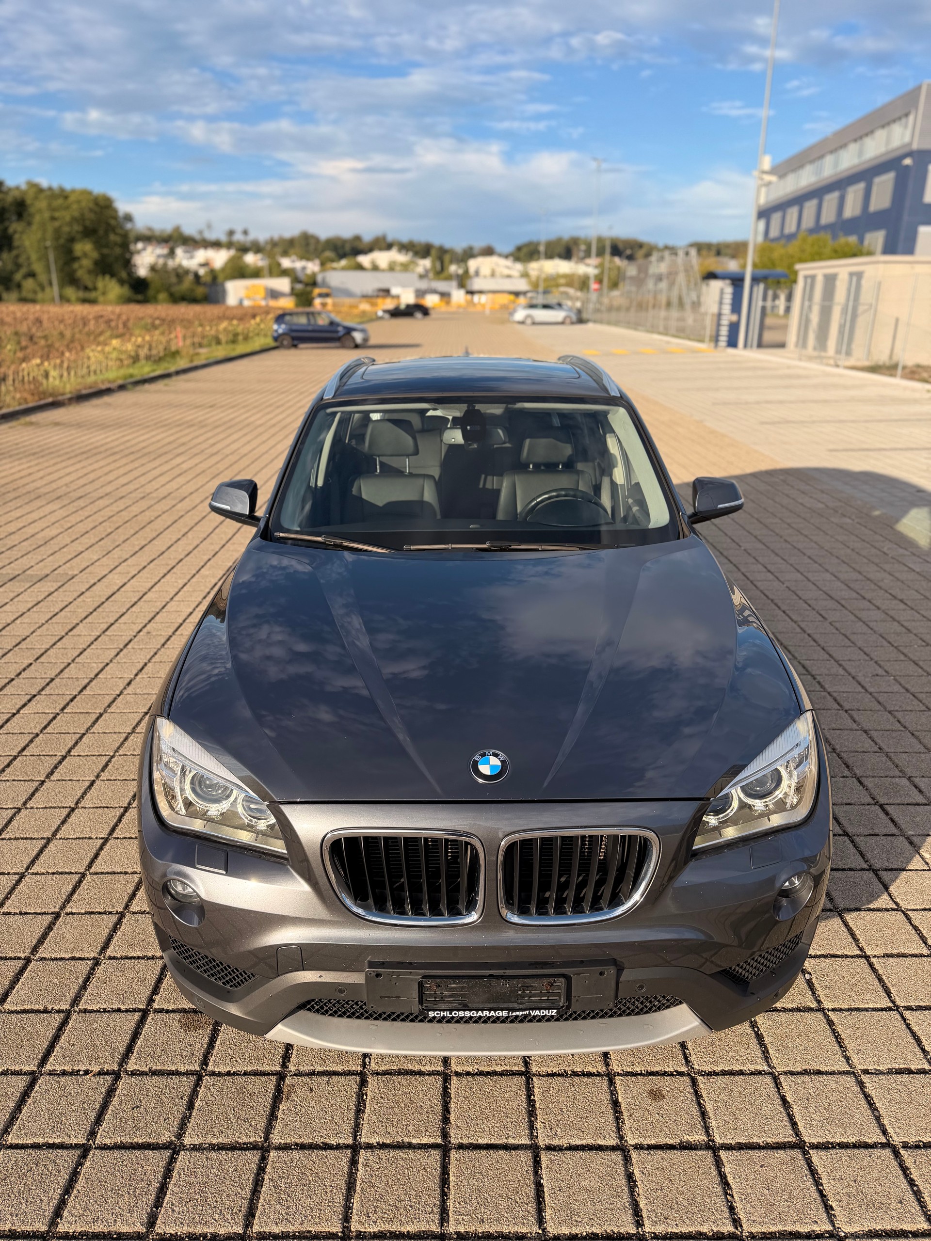 BMW X1 xDrive 20d Steptronic-showroom-element-3